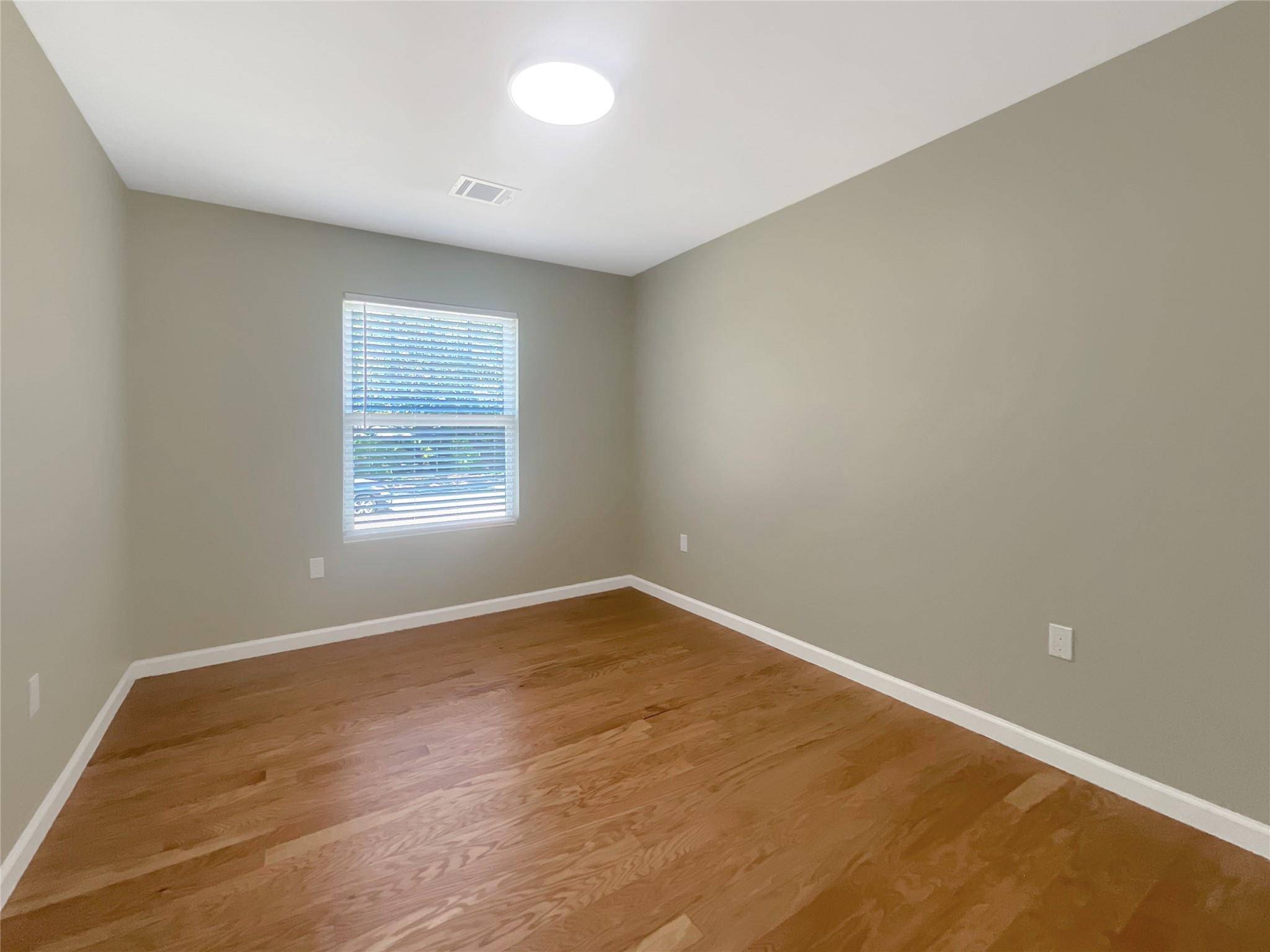 8801 Parkfield DR, Austin, TX 78758