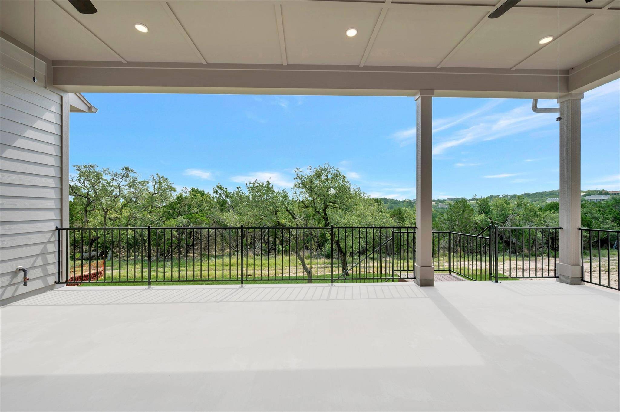 318 Silver Sage CT, Dripping Springs, TX 78620