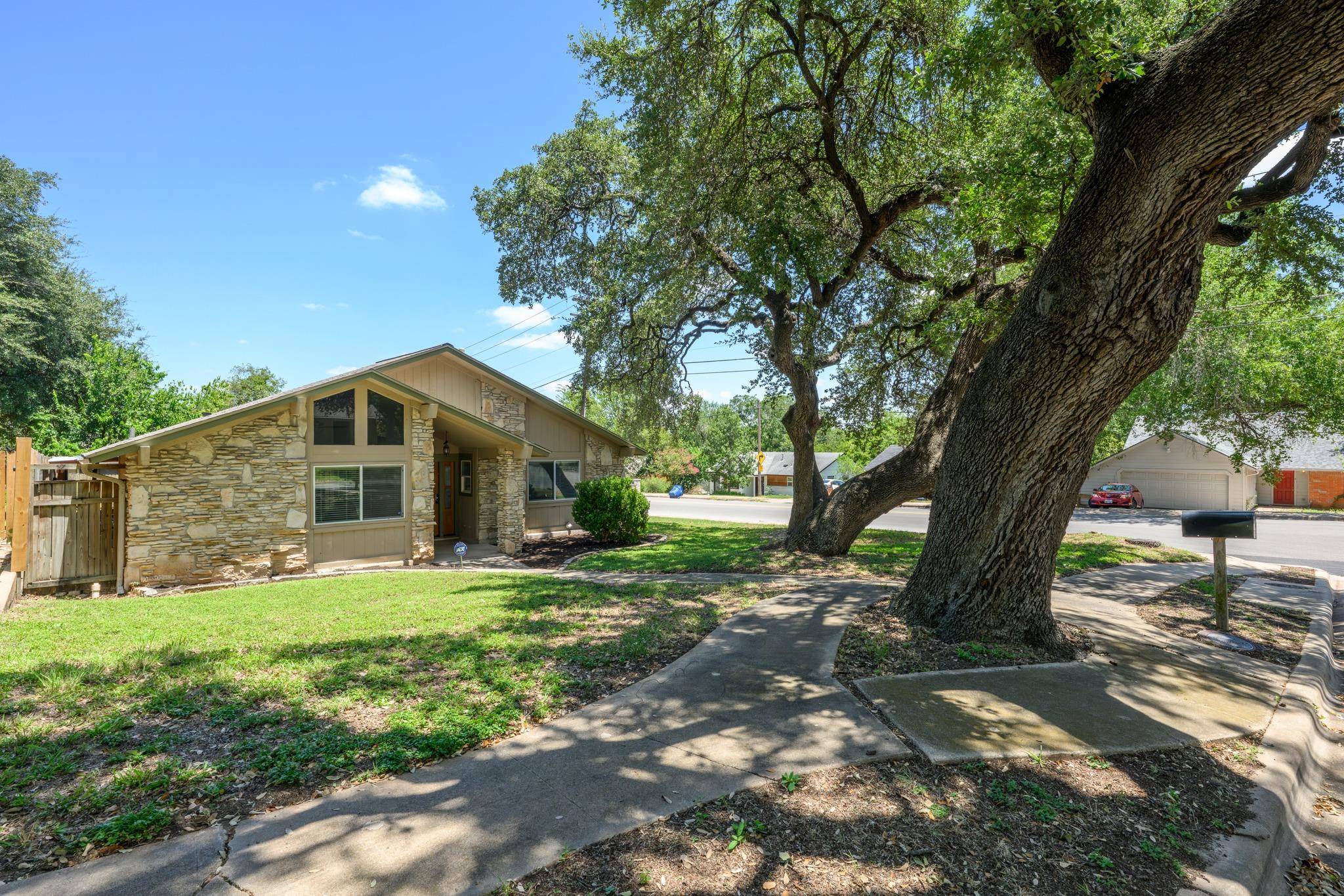 900 Austin Highlands BLVD, Austin, TX 78745