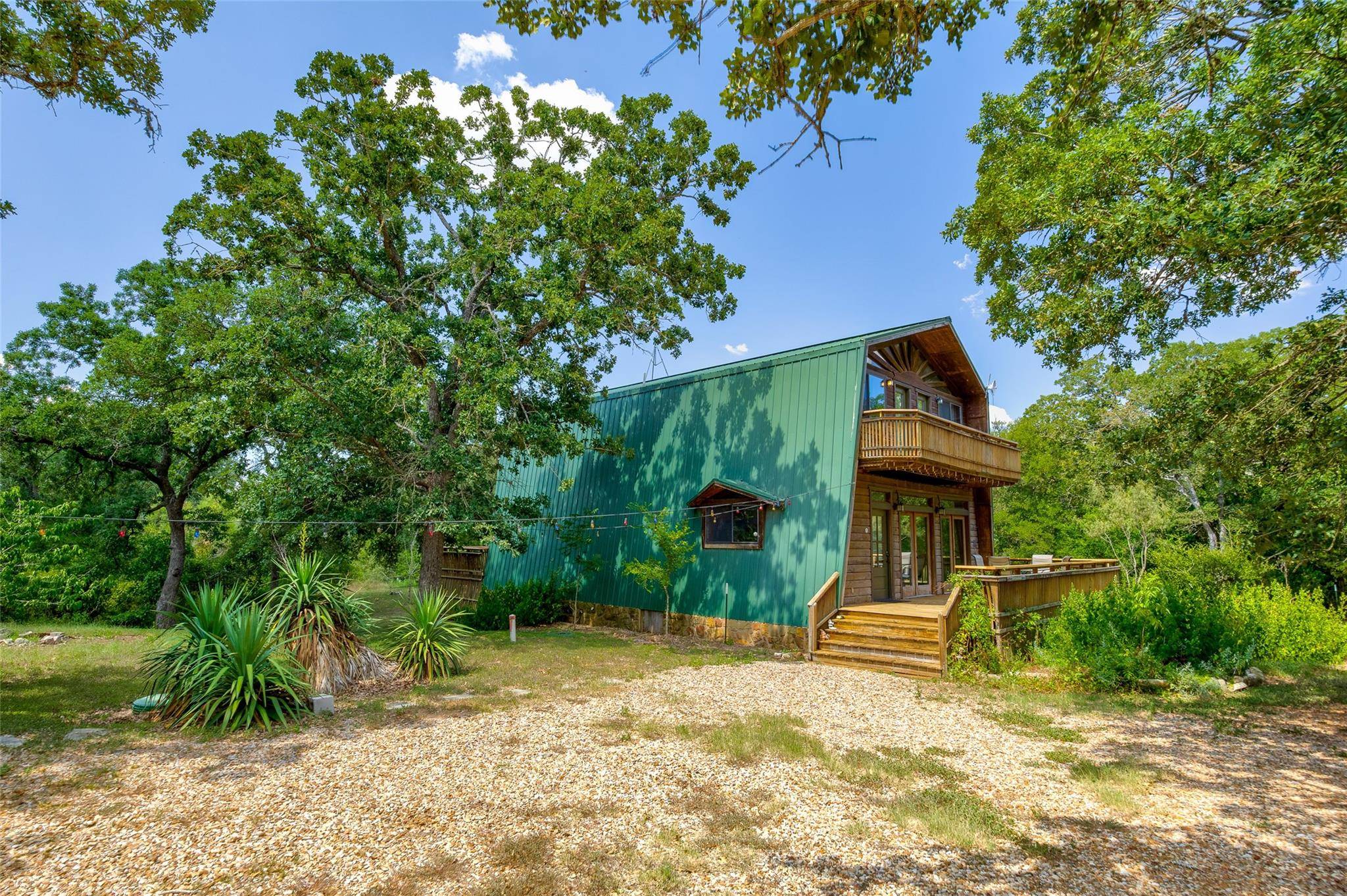 281 Earl Callahan RD, Cedar Creek, TX 78612