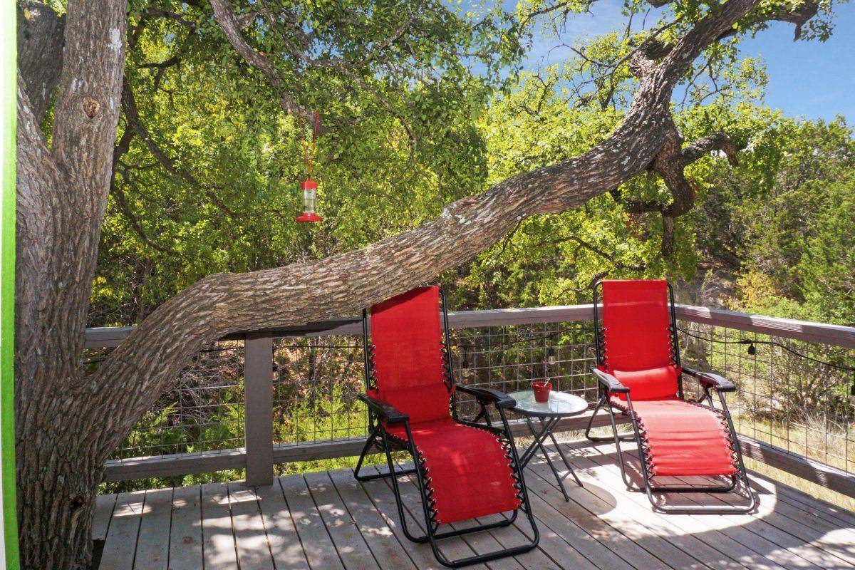 931 Sycamore Creek DR, Dripping Springs, TX 78620