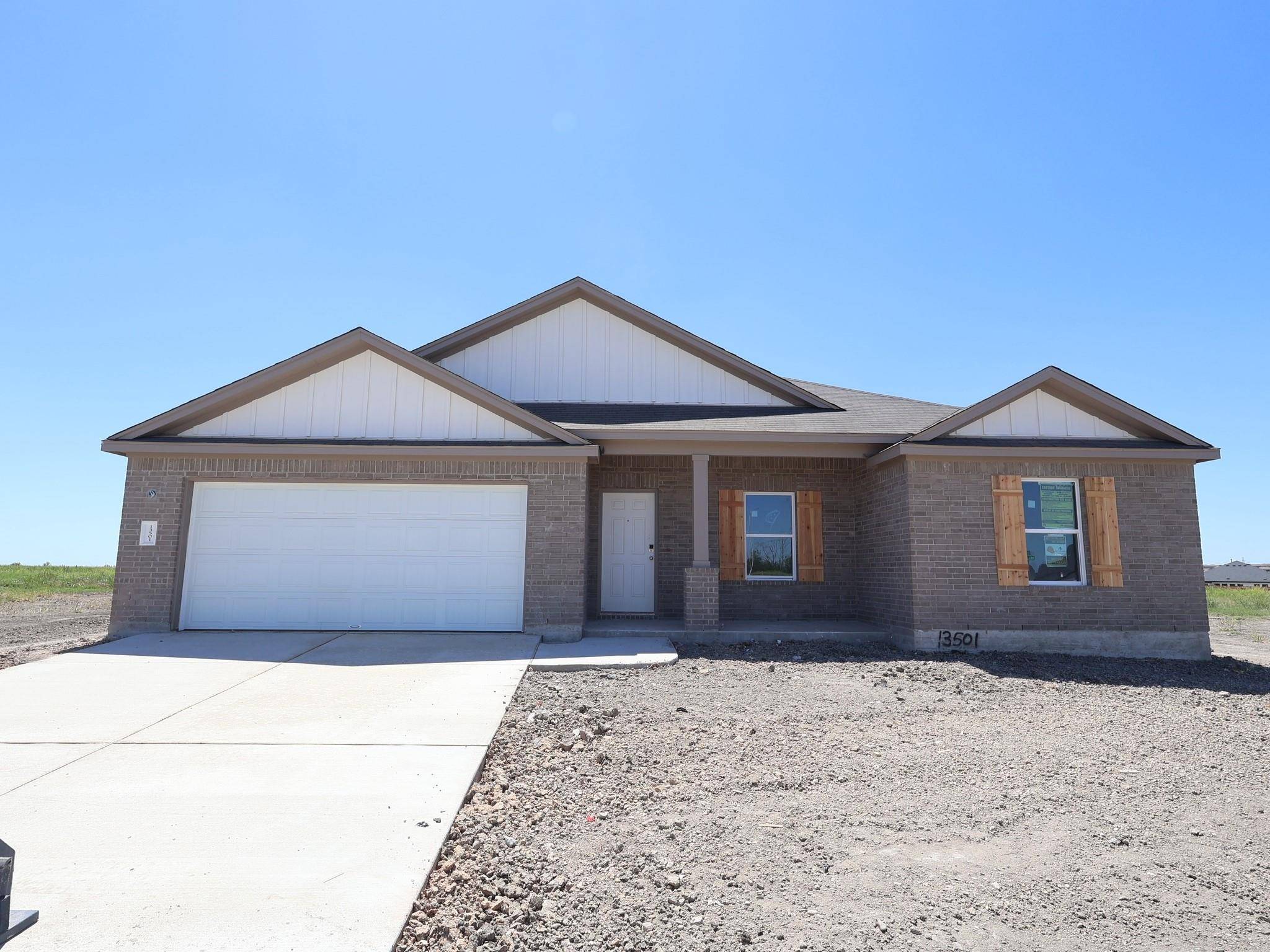 13501 Van Hollen RD, Manor, TX 78653
