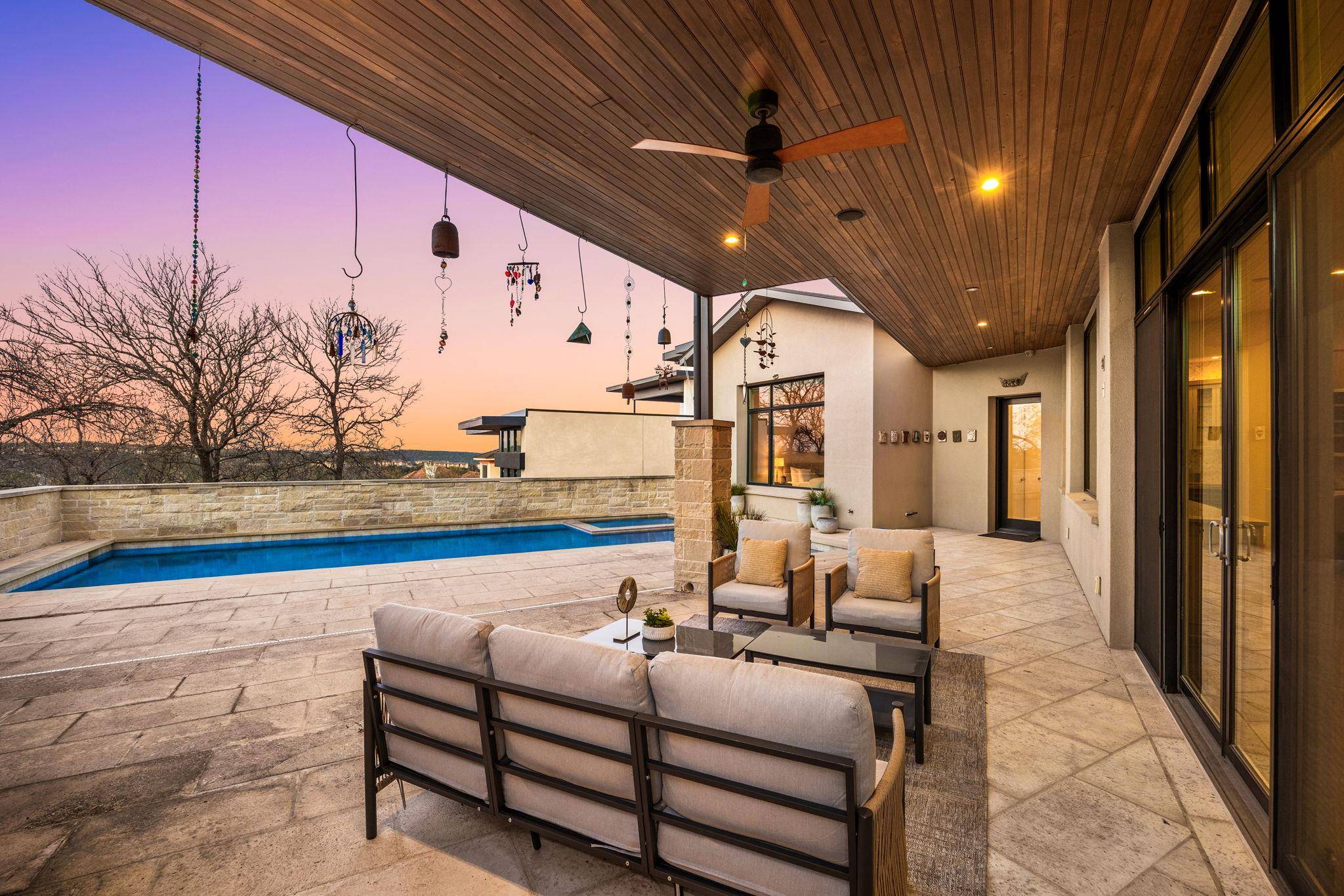 6504 W Courtyard DR, Austin, TX 78730