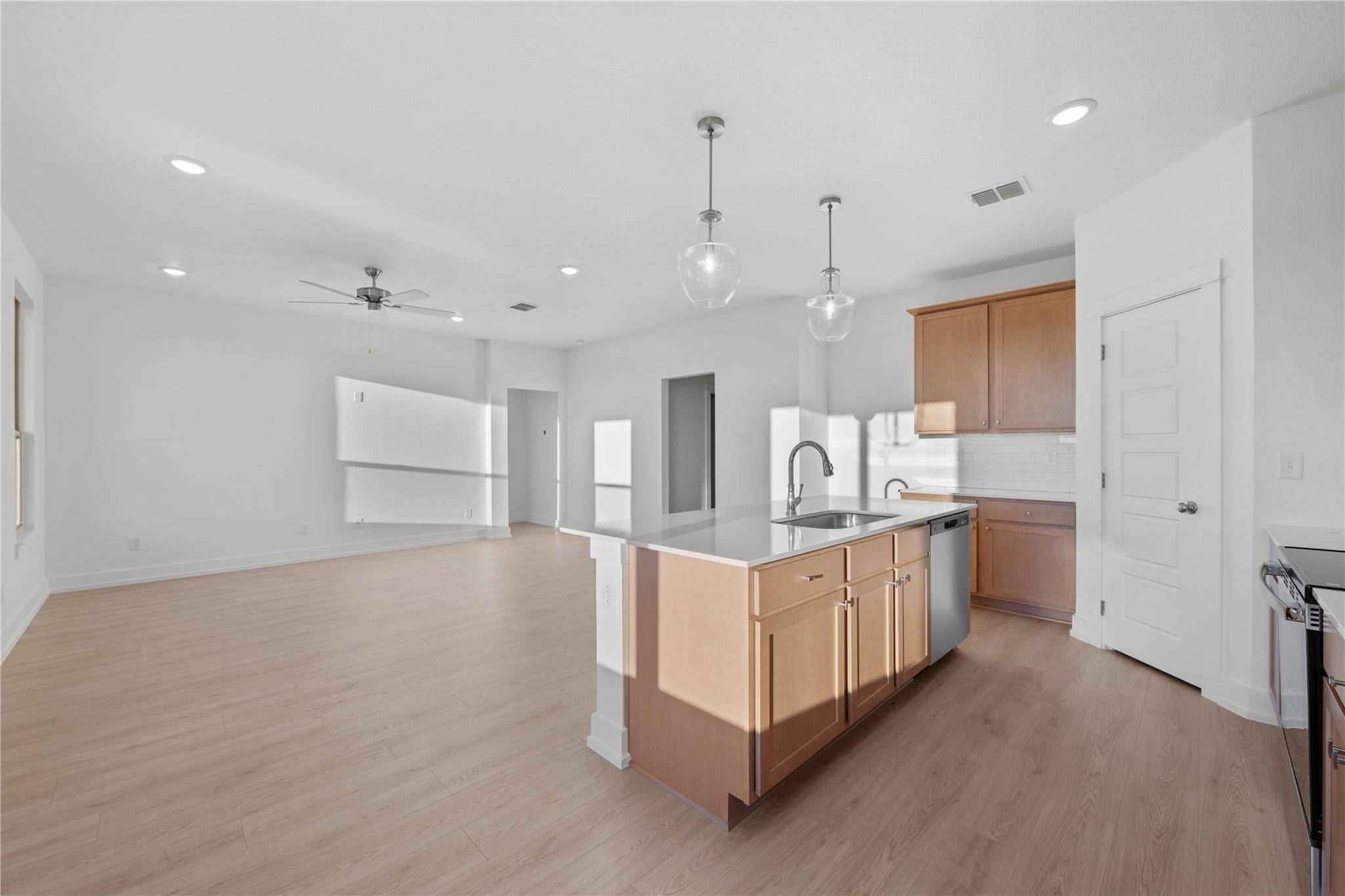 576 Gus LOOP, Georgetown, TX 78626