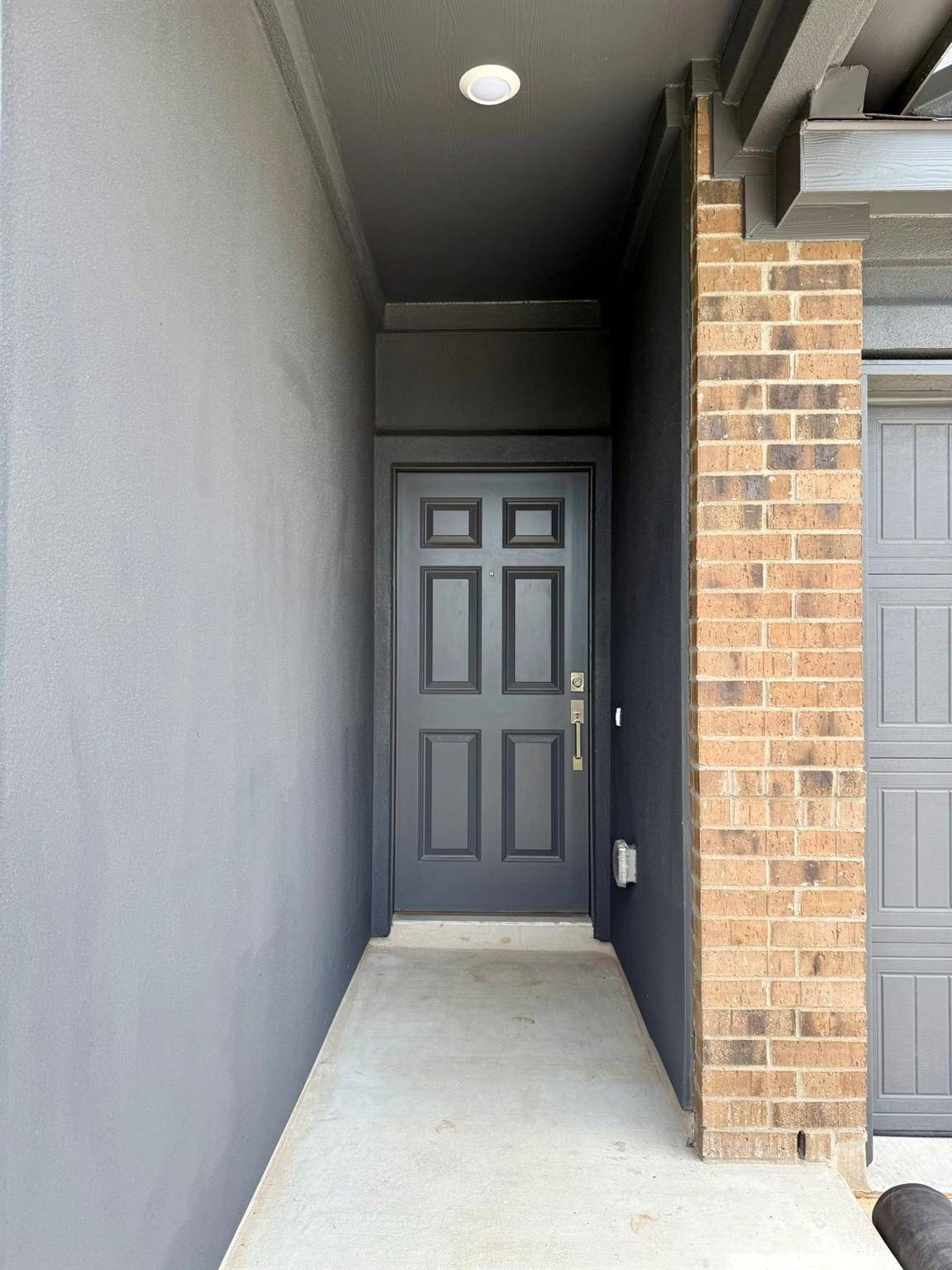 106 Camargue Dr, Hutto, TX 78634