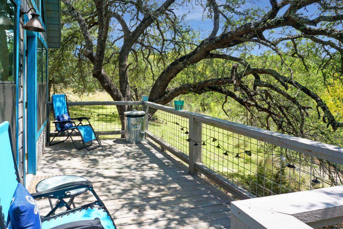 931 Sycamore Creek DR, Dripping Springs, TX 78620