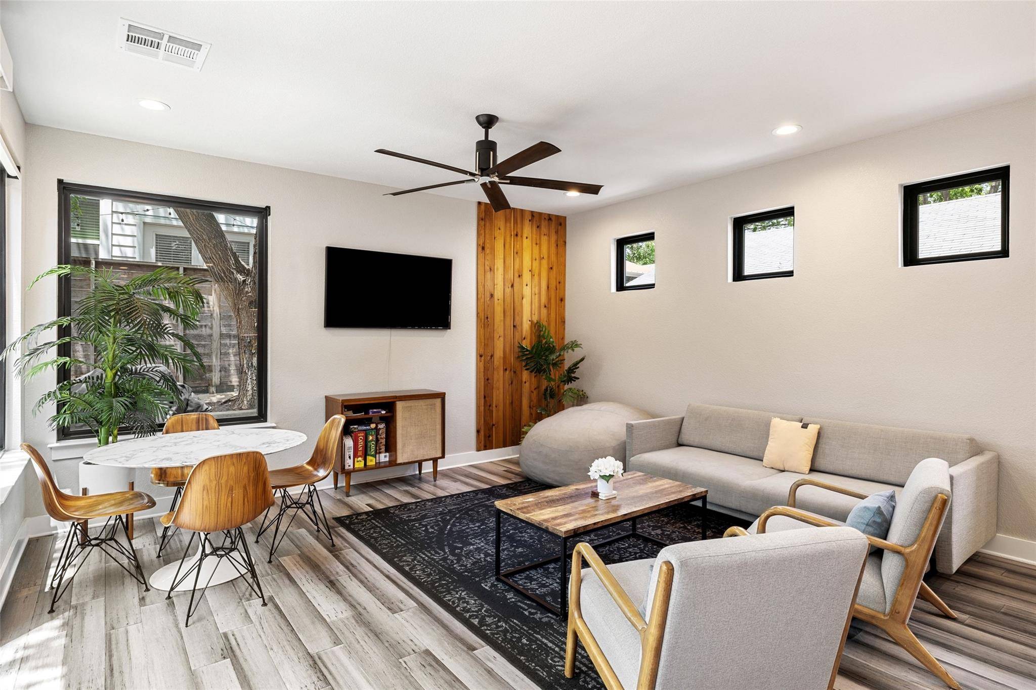 2202 Santa Rita ST, Austin, TX 78702