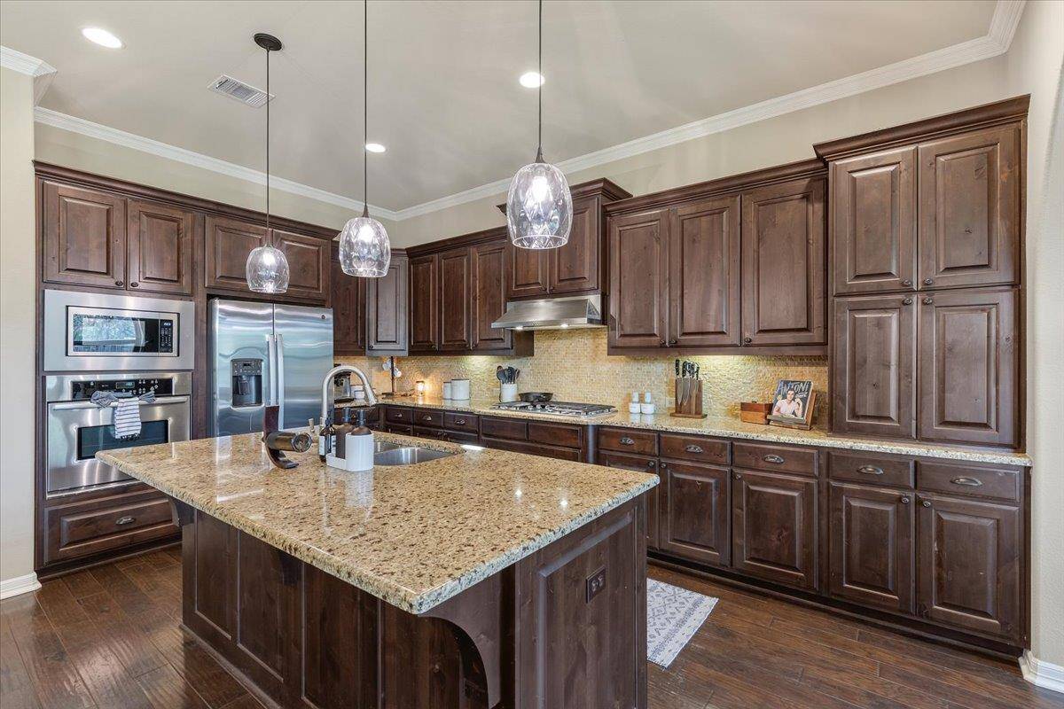17604 Wildrye DR, Austin, TX 78738