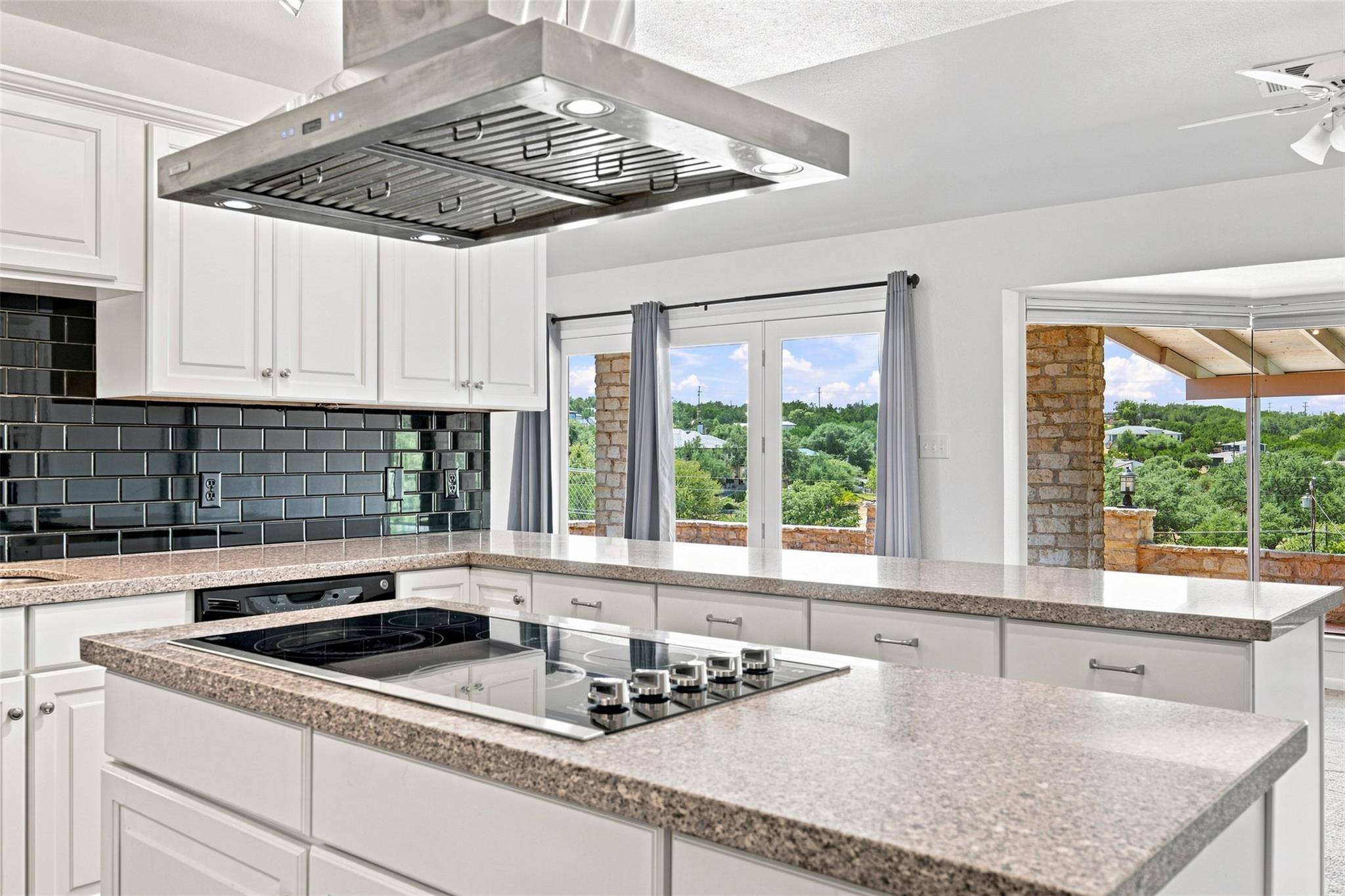 4100 Outpost TRCE, Lago Vista, TX 78645