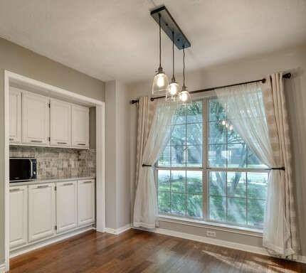 5917 Charles Schreiner TRL, Austin, TX 78749