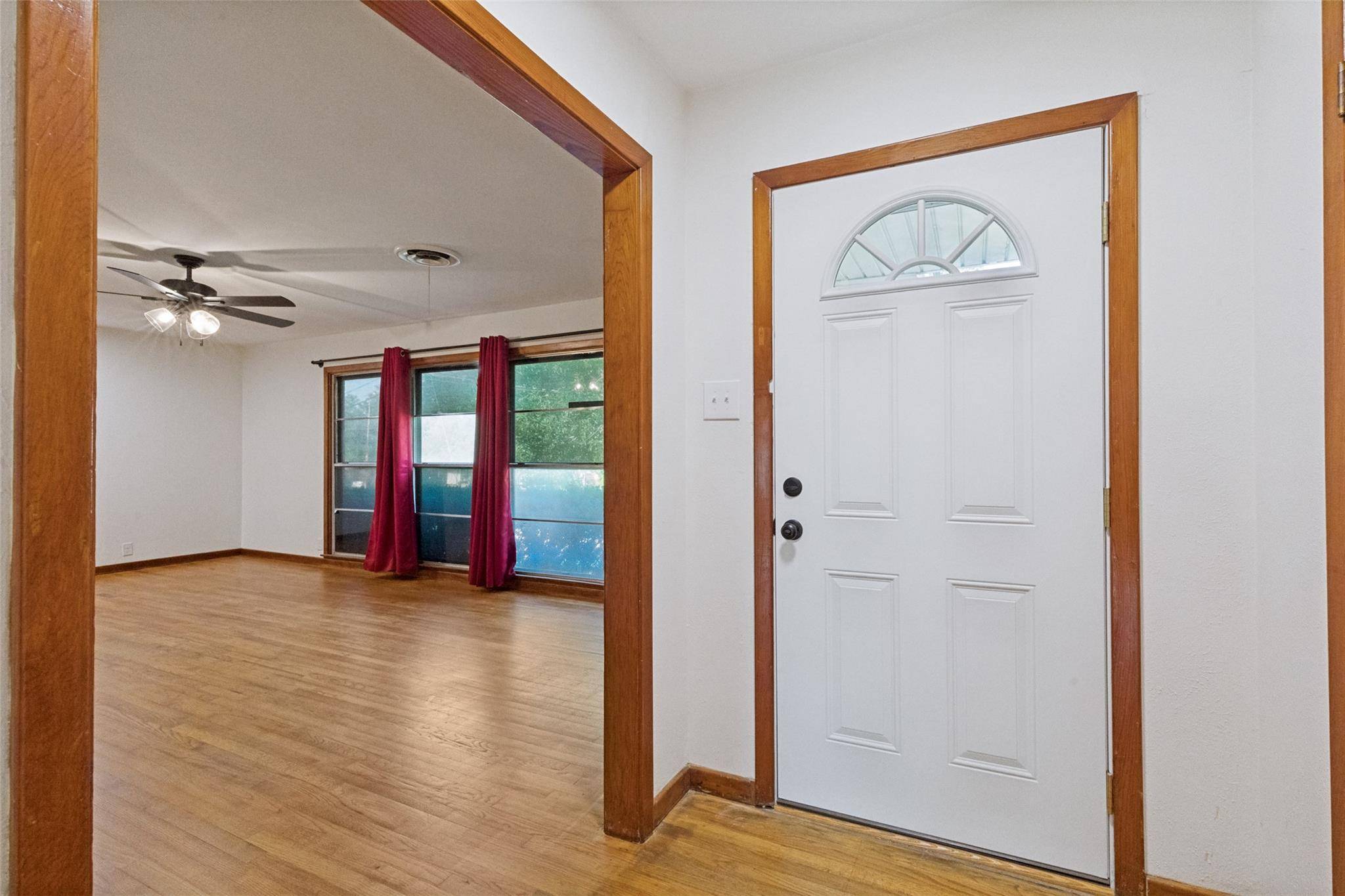 1401 N East ST, Belton, TX 76513