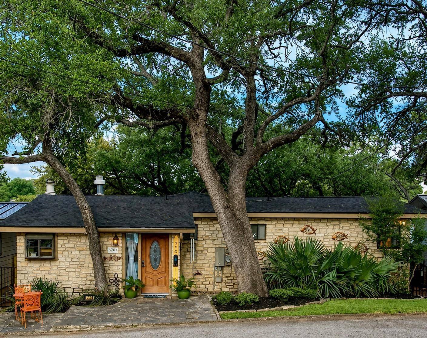 716 Sunrise Ave, Sunrise Beach, TX 78643