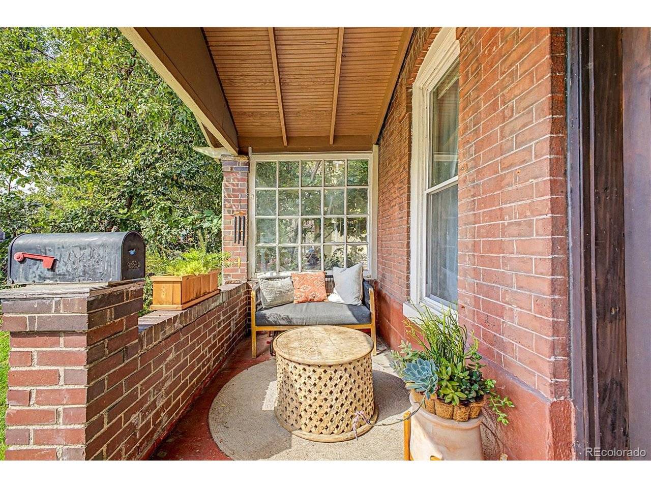 1052 Lipan, Denver, CO 80204