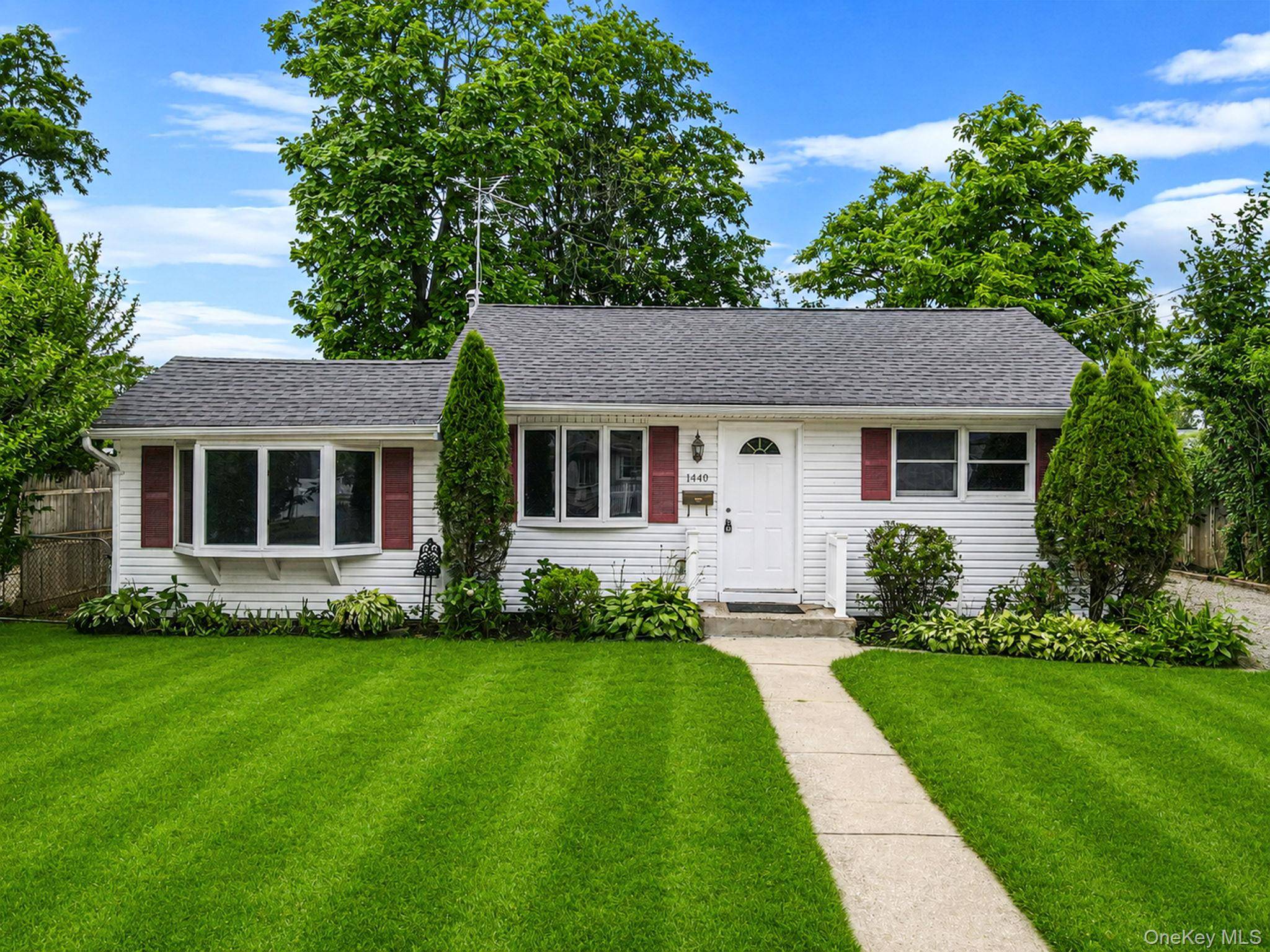 1440 Lombardy BLVD, Bay Shore, NY 11706