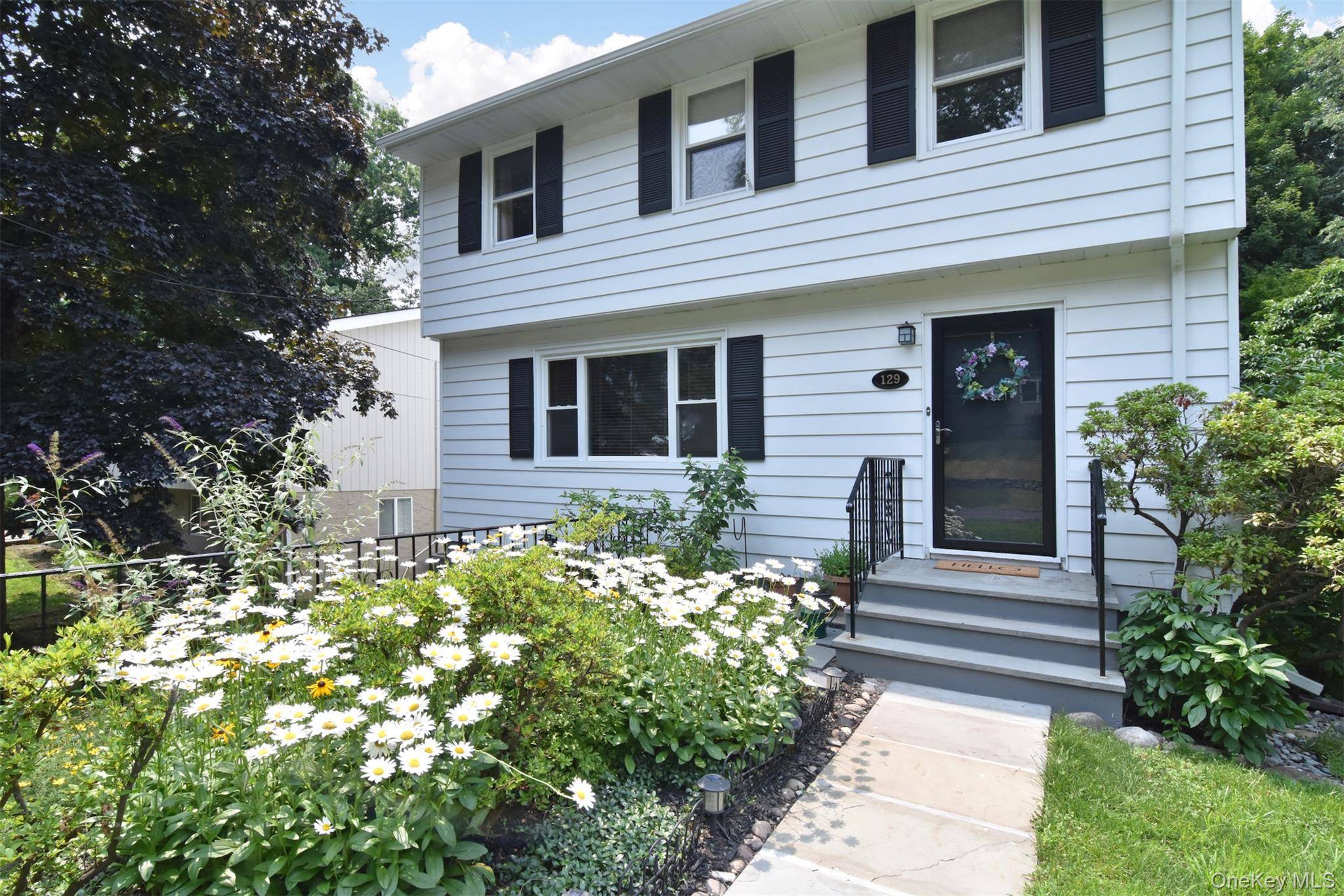 129 Hilldale RD, Dobbs Ferry, NY 10522