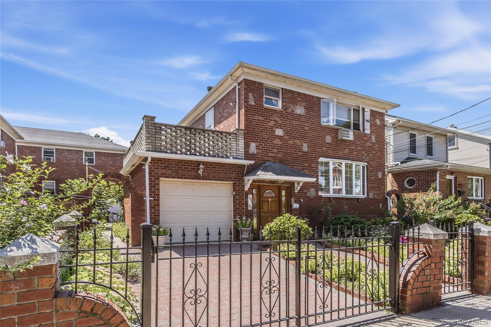 151-80 17th RD, Whitestone, NY 11357