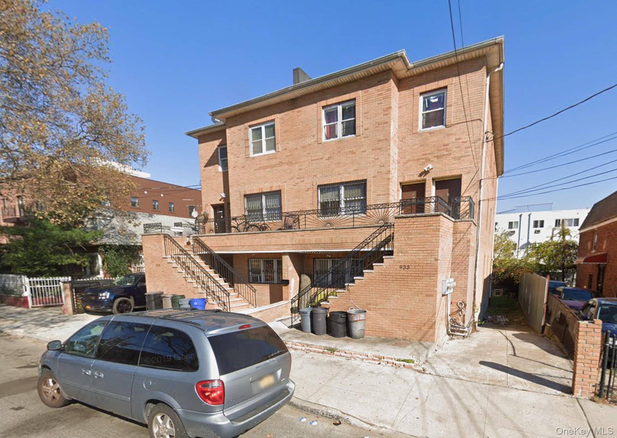933 Cleveland ST #0000000000000000, Brooklyn, NY 11208