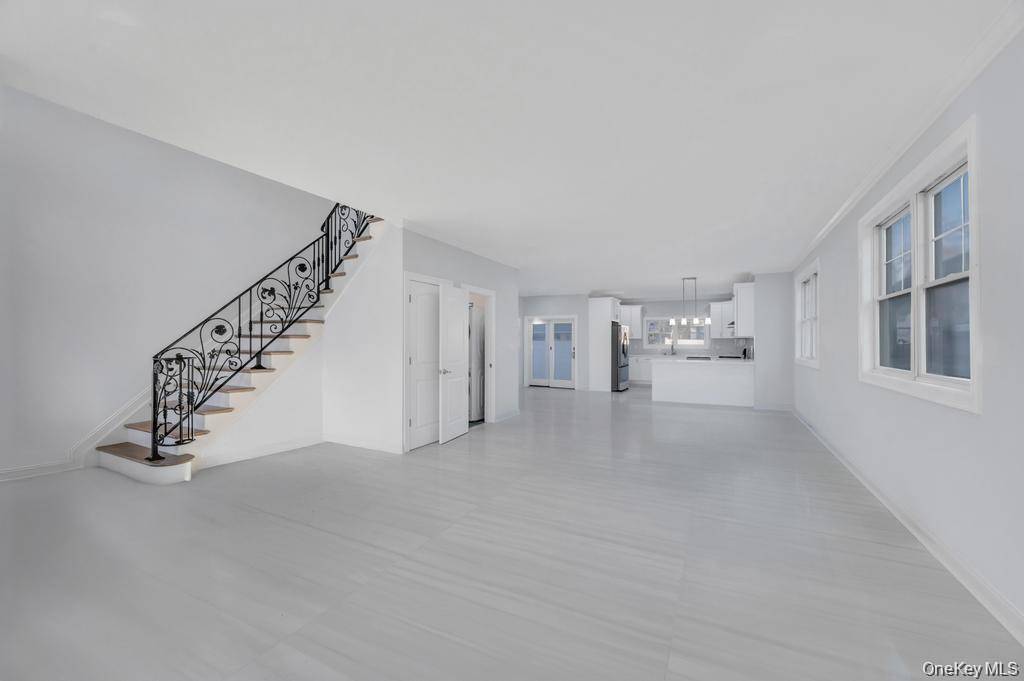 141 Emerson AVE, Floral Park, NY 11001