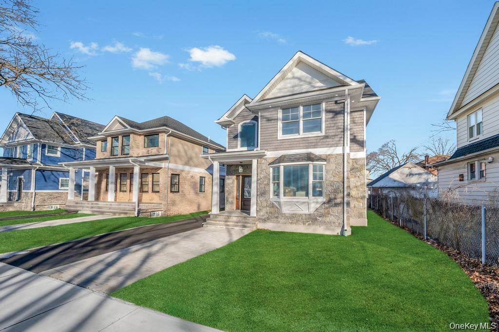 141 Emerson AVE, Floral Park, NY 11001