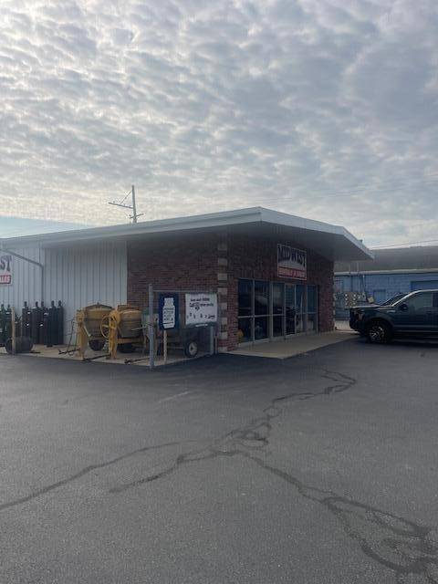 906 Calumet Avenue, Valparaiso, IN 46383
