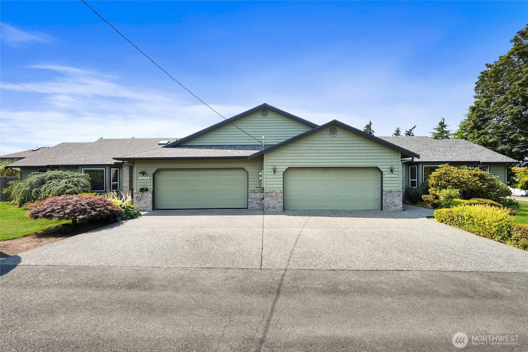 8228 226th ST SW #A/B, Edmonds, WA 98026