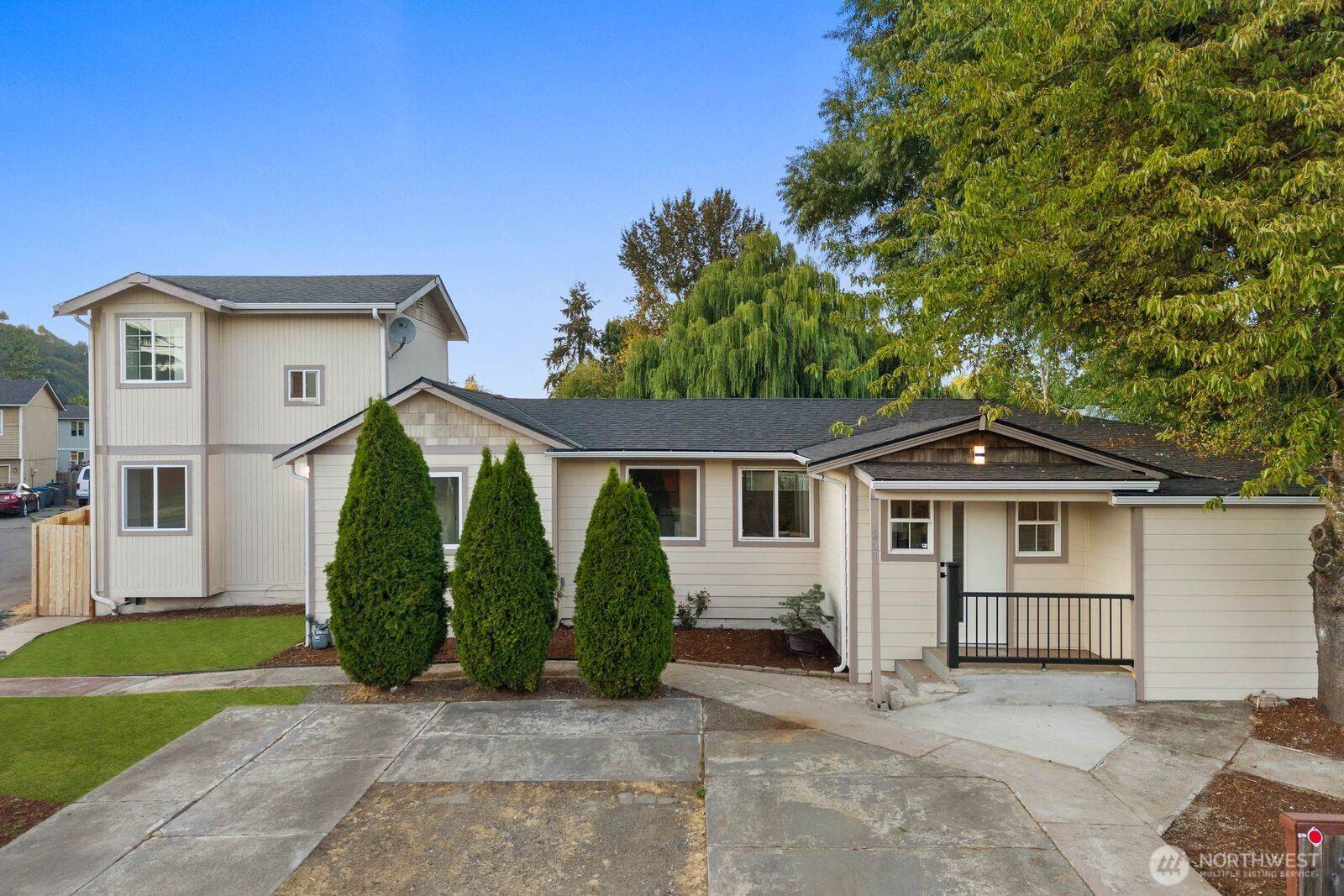 221 2nd AVE N, Algona, WA 98001