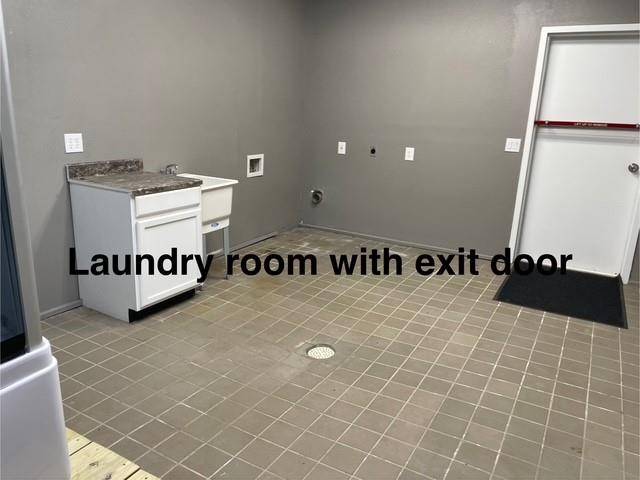 3212 E Walnut ST, Tecumseh, OK 74873
