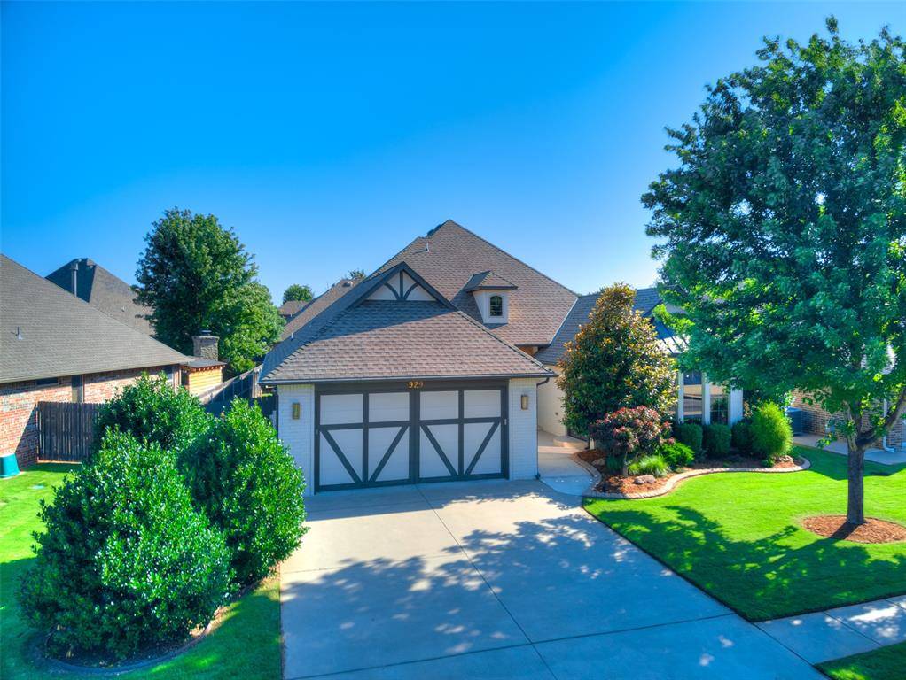 929 NW 195th PL, Edmond, OK 73012