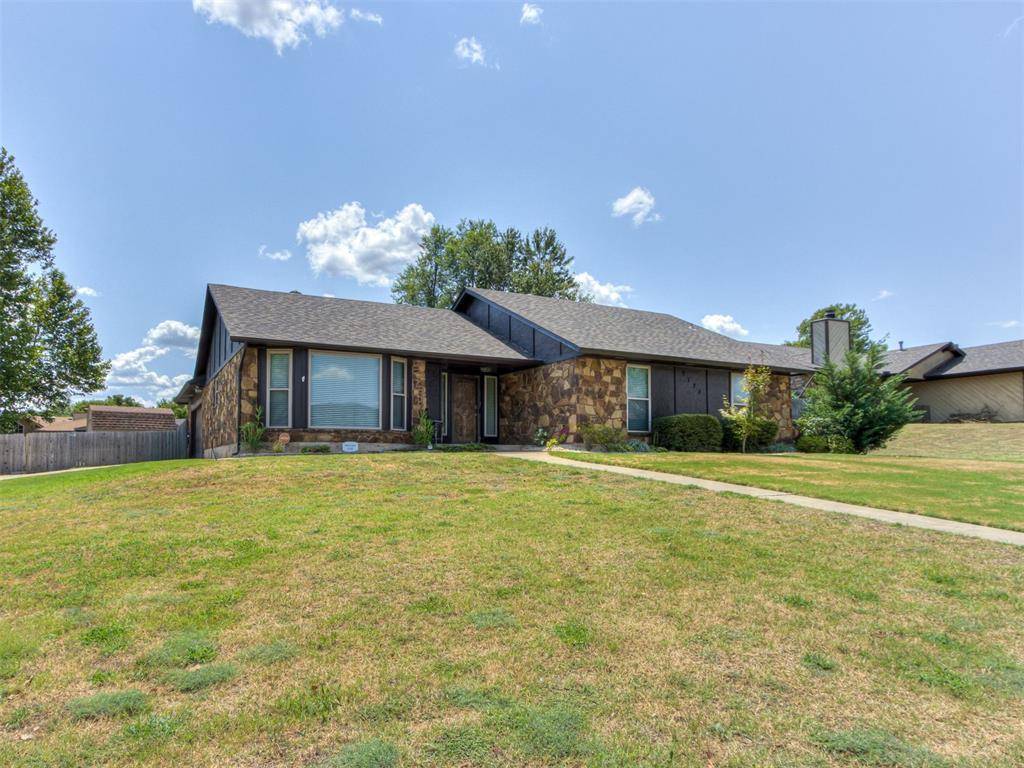 9724 Kent DR, Midwest City, OK 73130