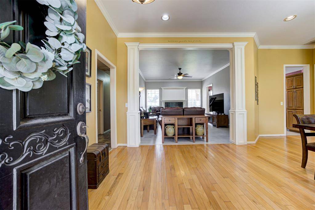 1112 Copperfield DR, Edmond, OK 73003