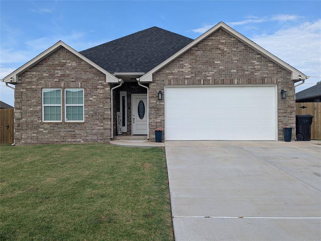 137 SW 7th ST, Moore, OK 73160