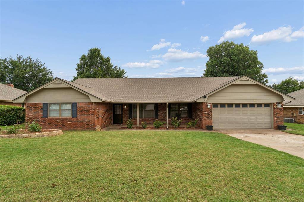 2013 Bella Vista DR, Edmond, OK 73013