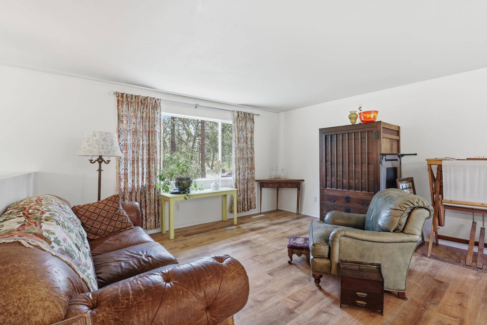19716 S Cheney Plaza Rd, Cheney, WA 99004