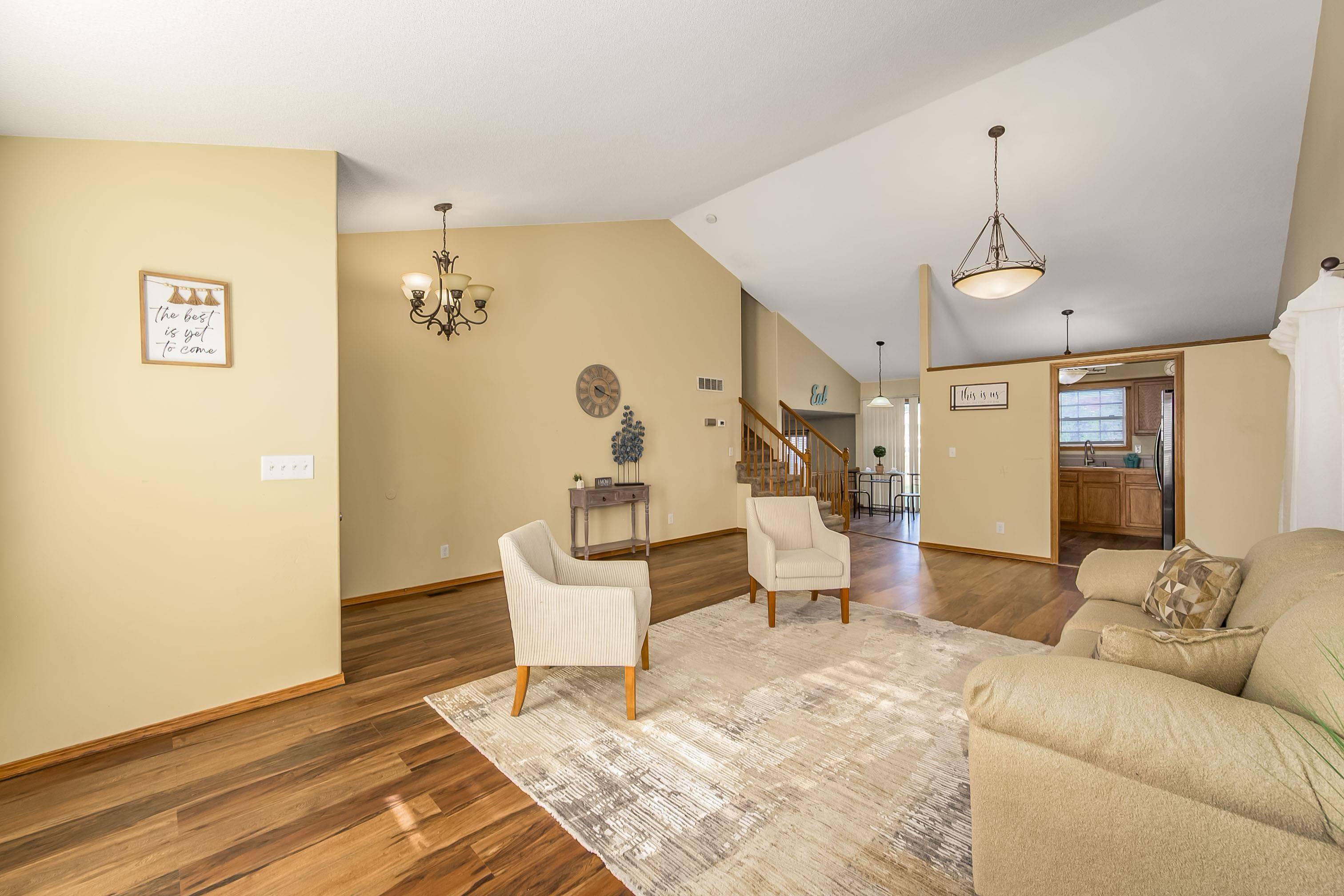 2438 S Cypress St, Wichita, KS 67210-2450