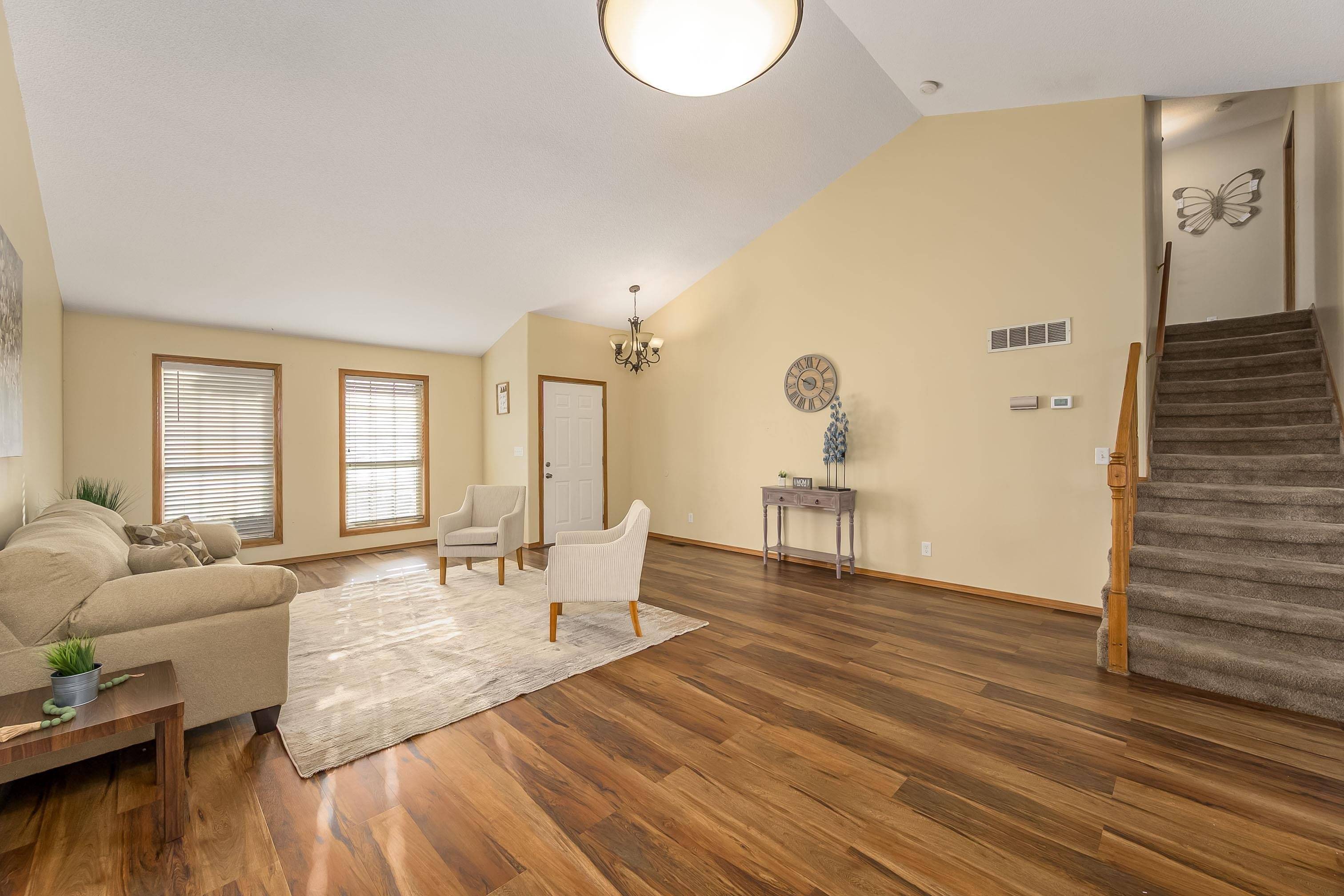2438 S Cypress St, Wichita, KS 67210-2450