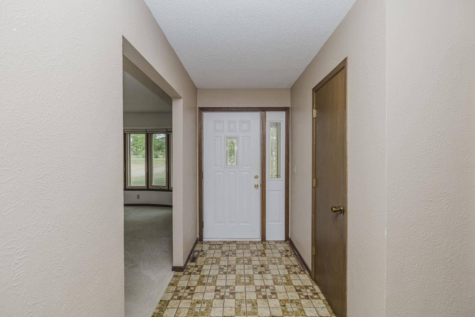 2929 S Greenwich, Wichita, KS 67210