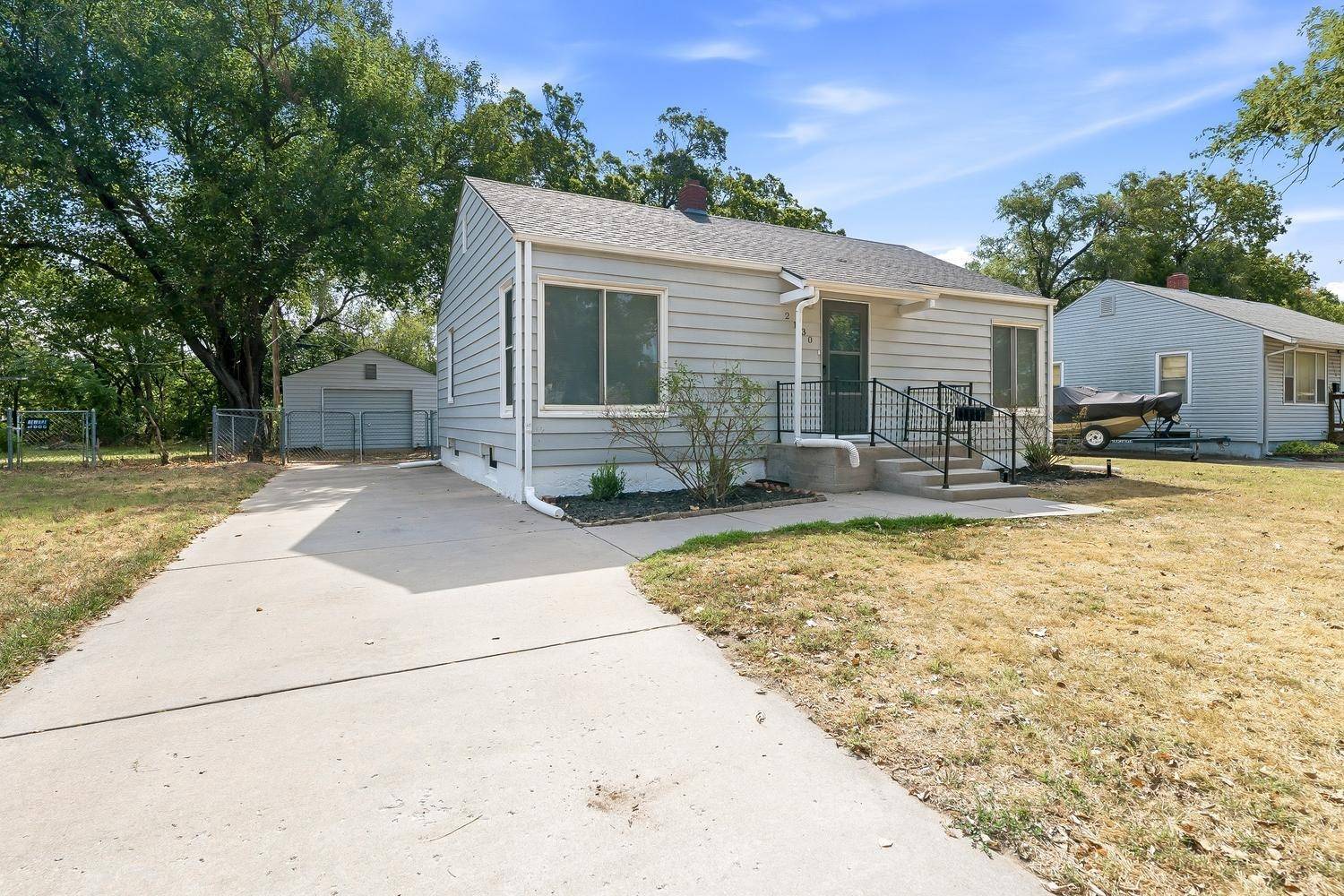 2130 S Victoria St, Wichita, KS 67211