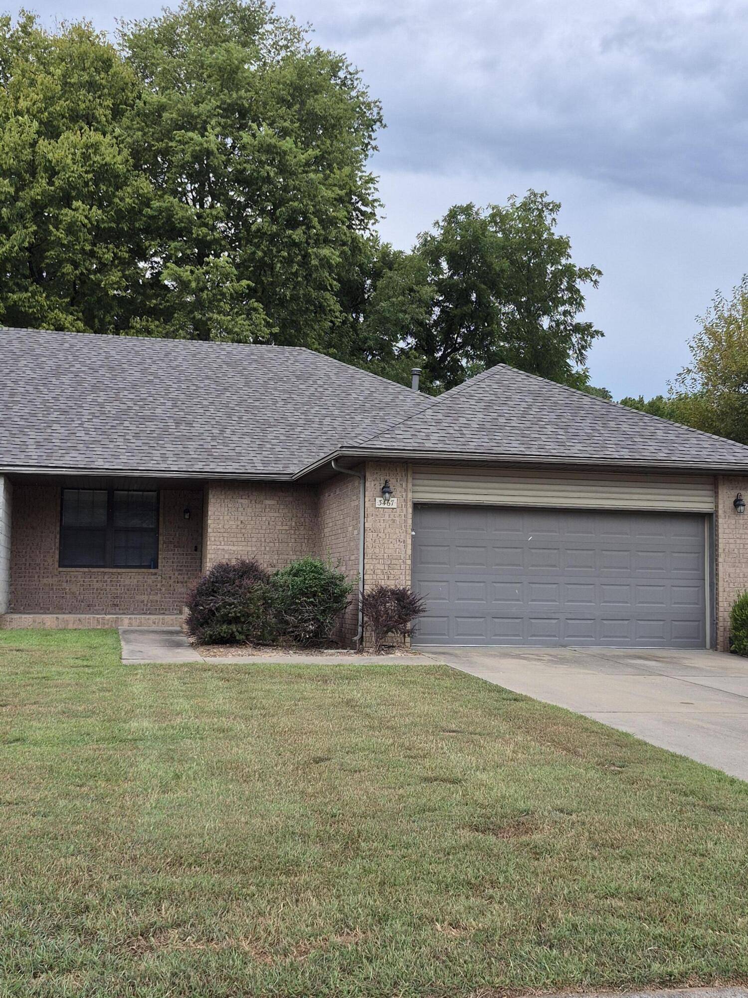 3467 S Doris AVE, Springfield, MO 65807