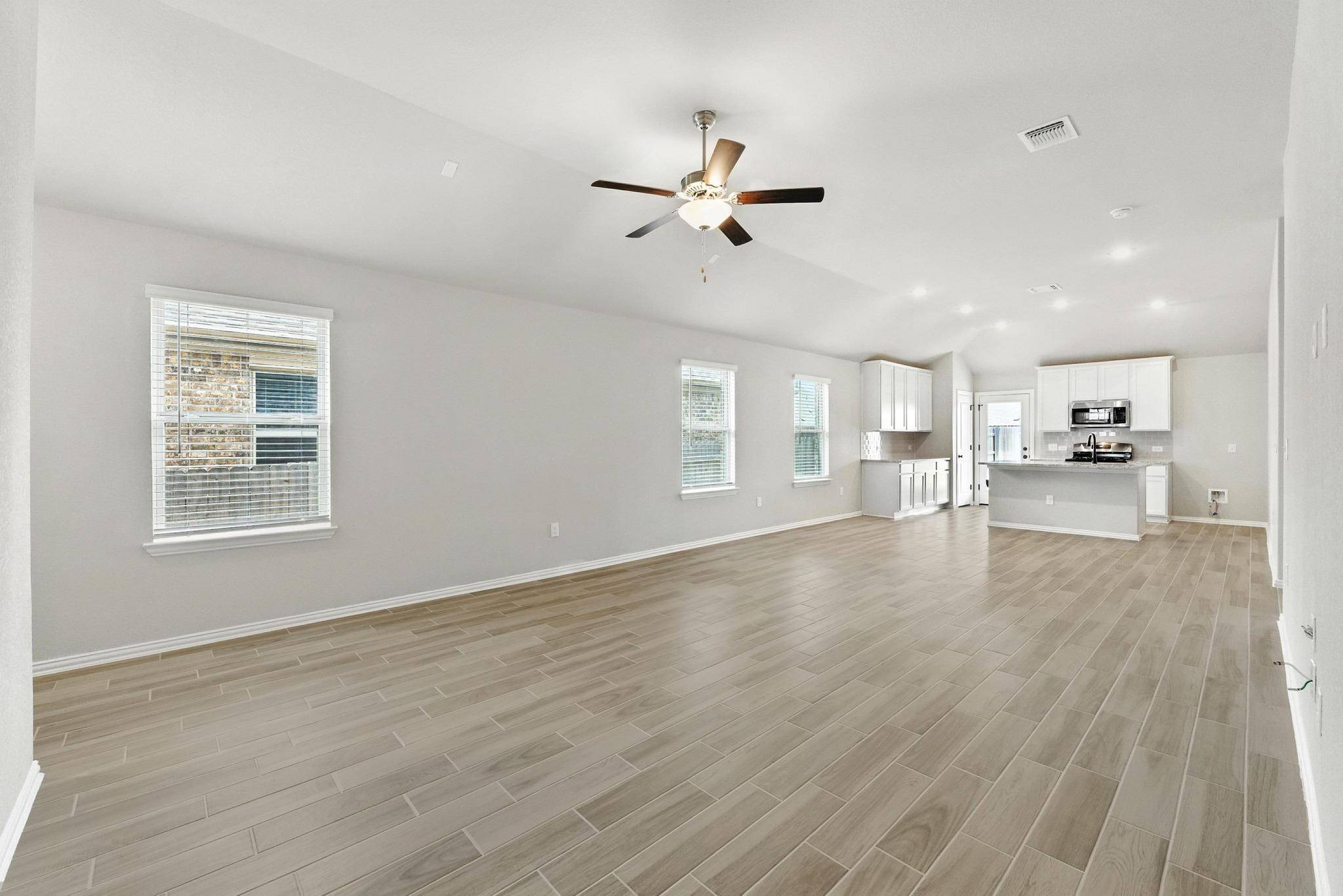 149 Hackberry LN, Bastrop, TX 78602