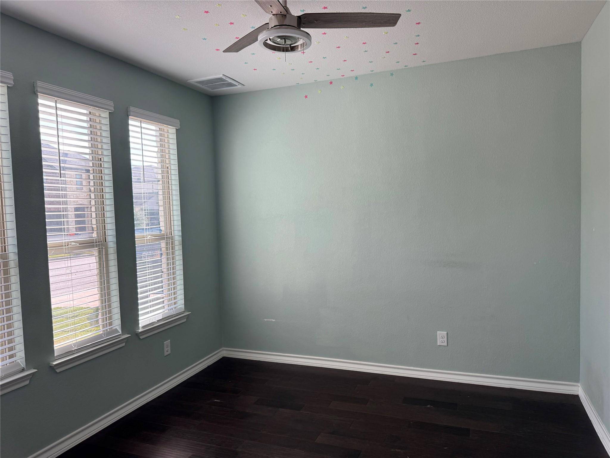 333 Capstone RD, Liberty Hill, TX 78642