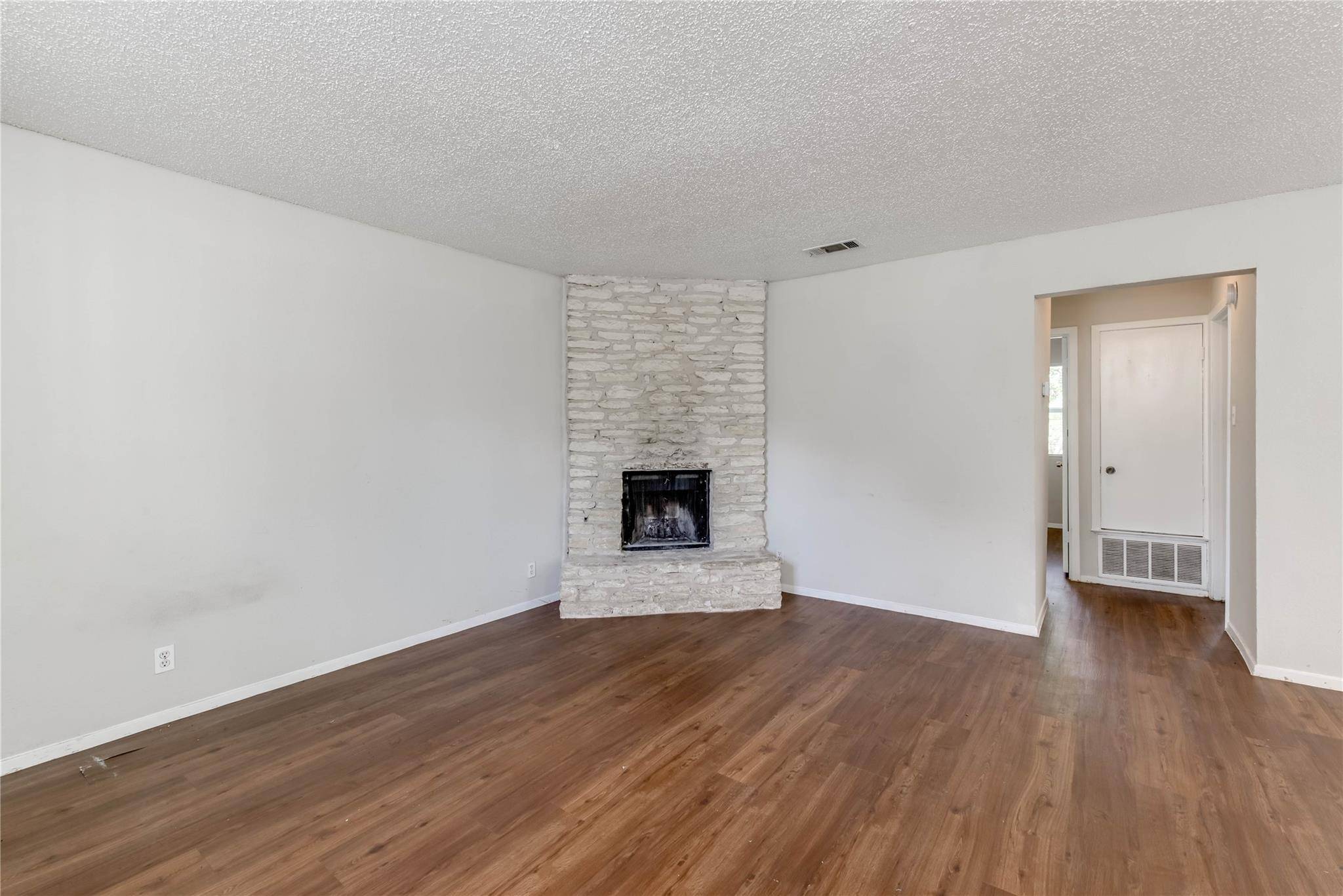 11907 Alpheus Ave #B, Austin, TX 78759
