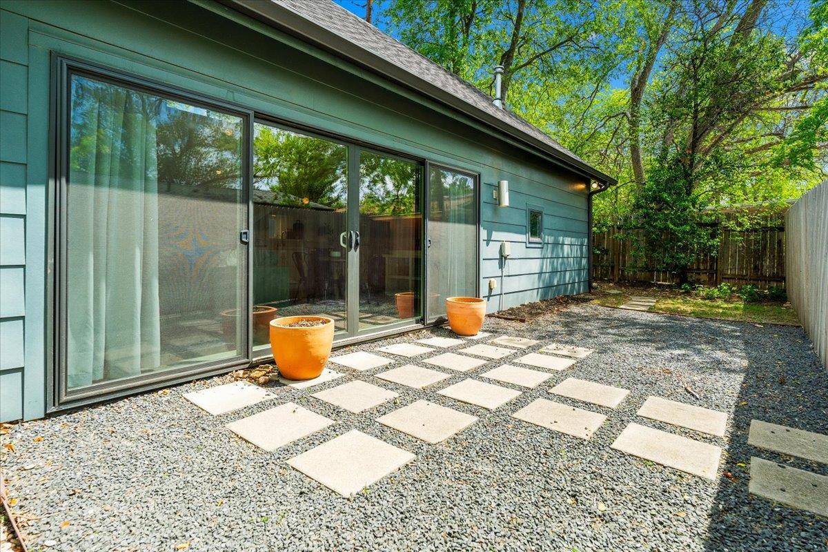 1808 Forest Hill Dr, Austin, TX 78745