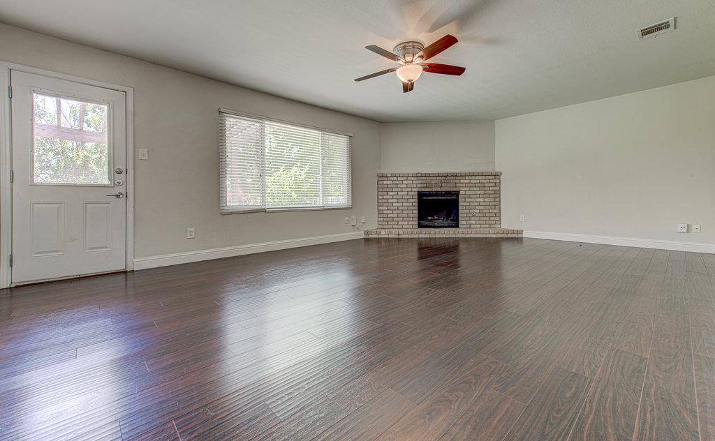 1711 Cricket Hollow DR, Austin, TX 78758
