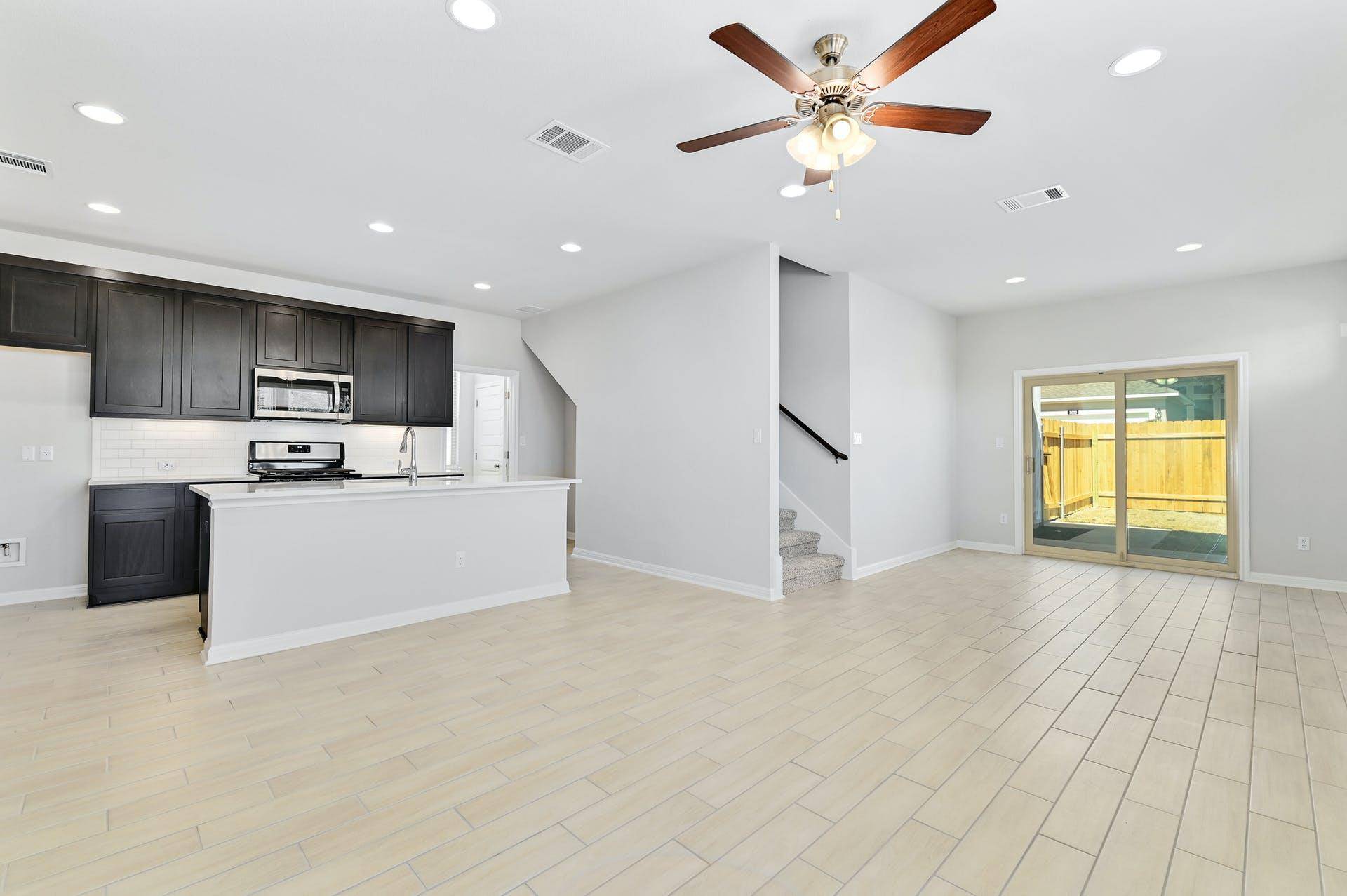 1021 Kerrwood WAY, Leander, TX 78641