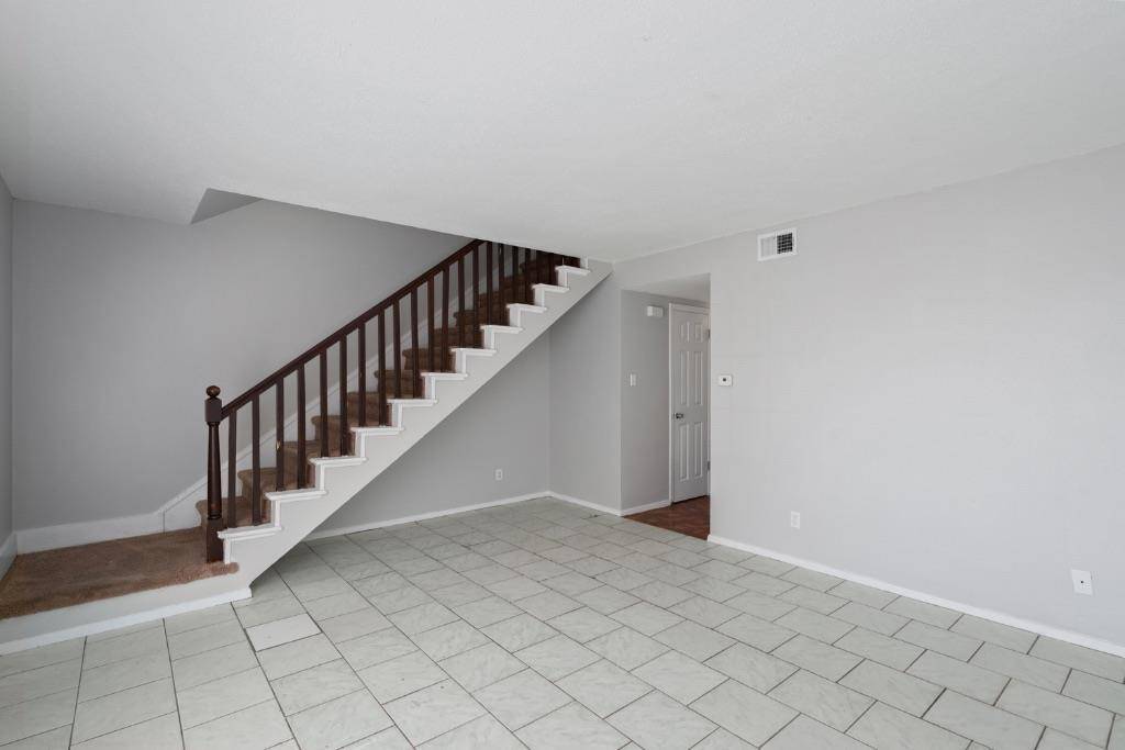 5800 Belmoor DR #C, Austin, TX 78723