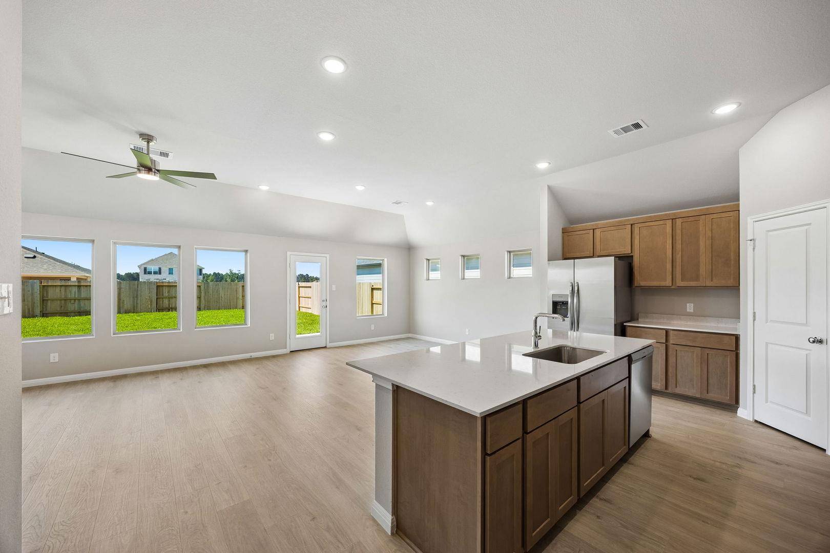 108 Melrose ST, Hutto, TX 78634