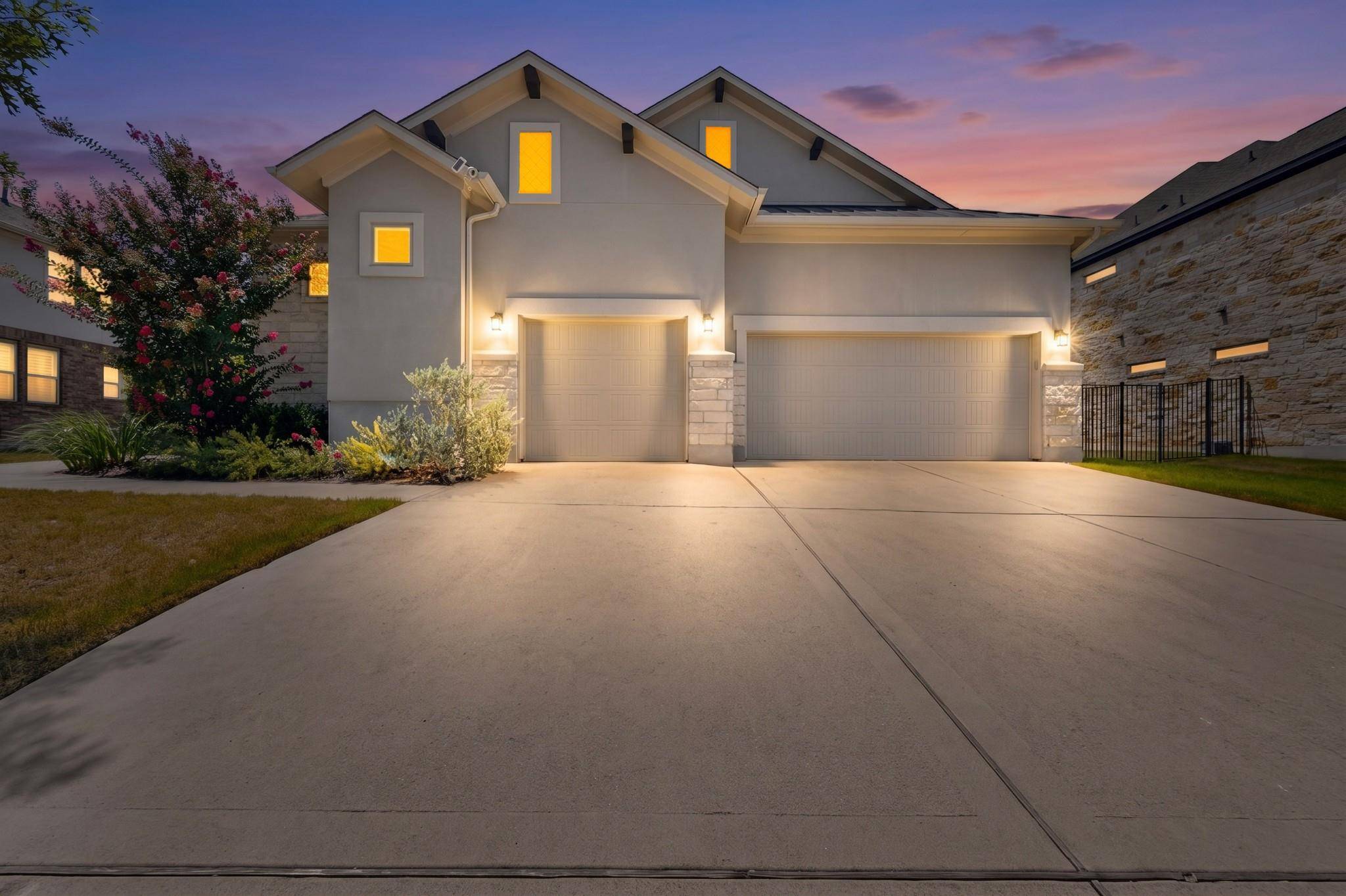 1902 Floresta DR, Cedar Park, TX 78613