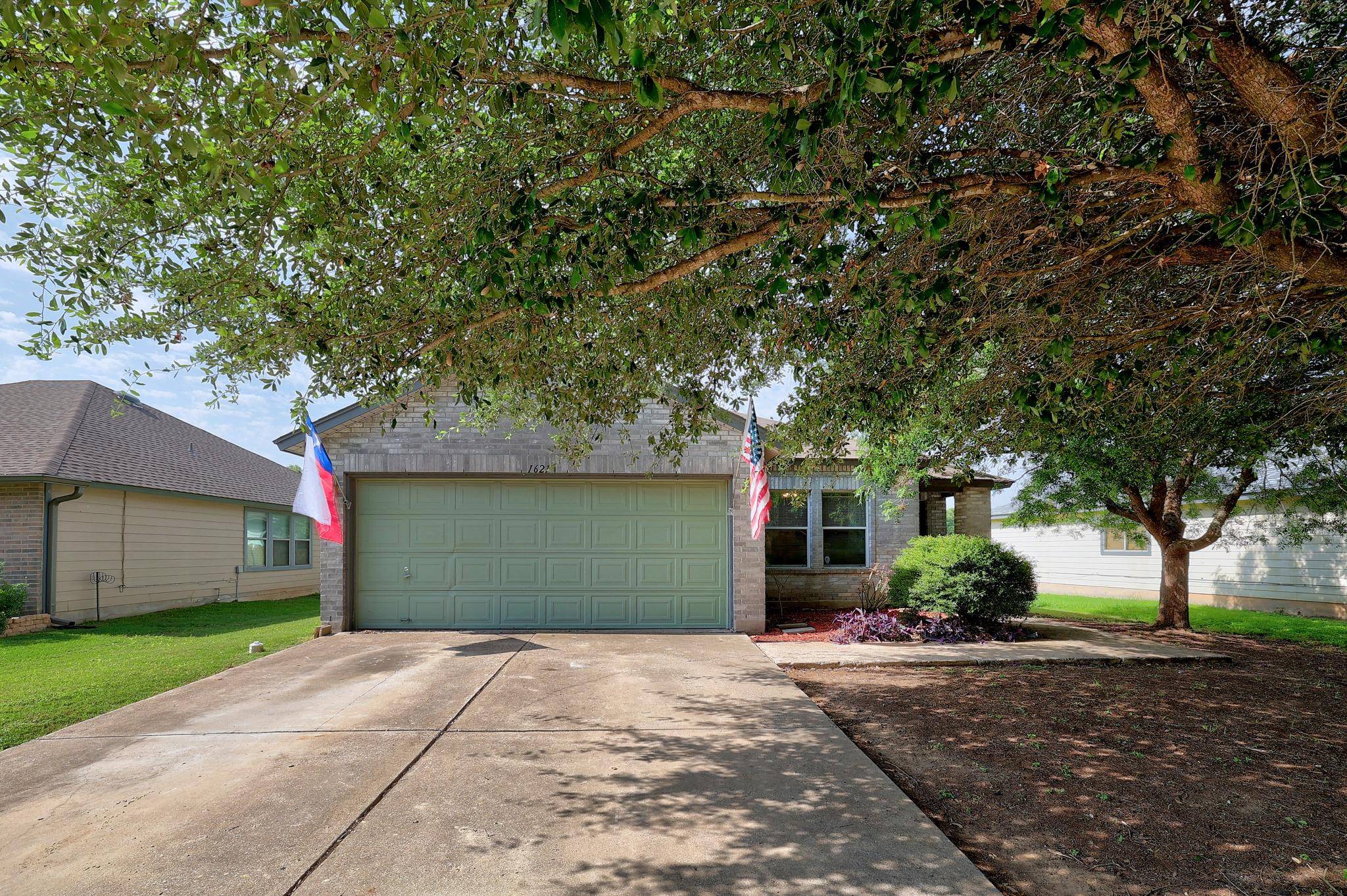 1621 Apollo CIR, Round Rock, TX 78664