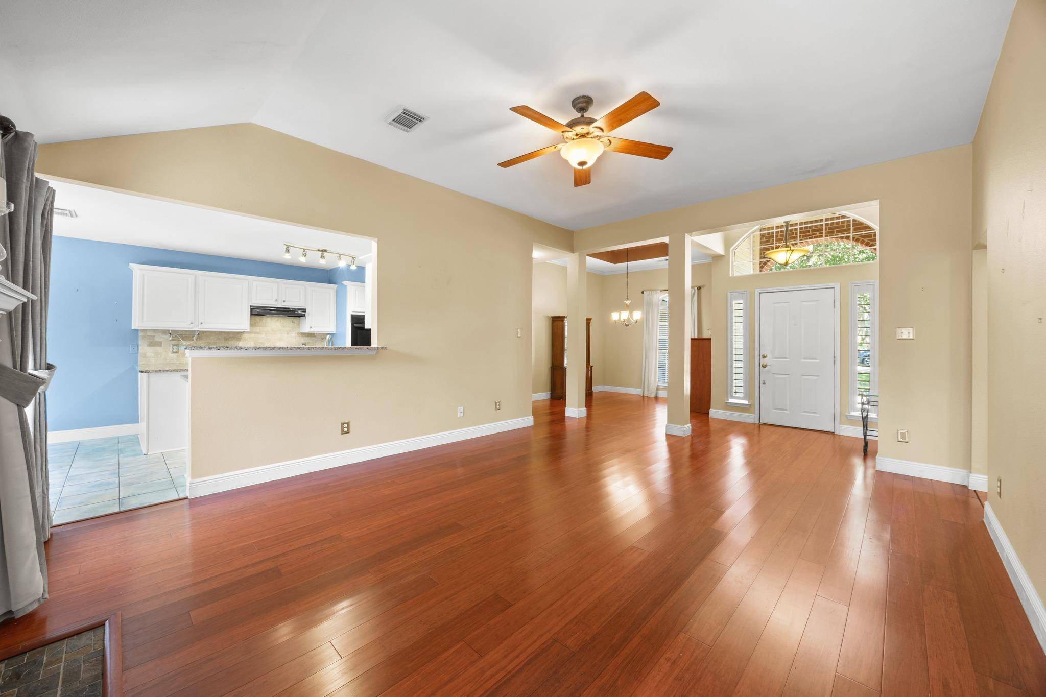 9123 Fainwood LN, Austin, TX 78749