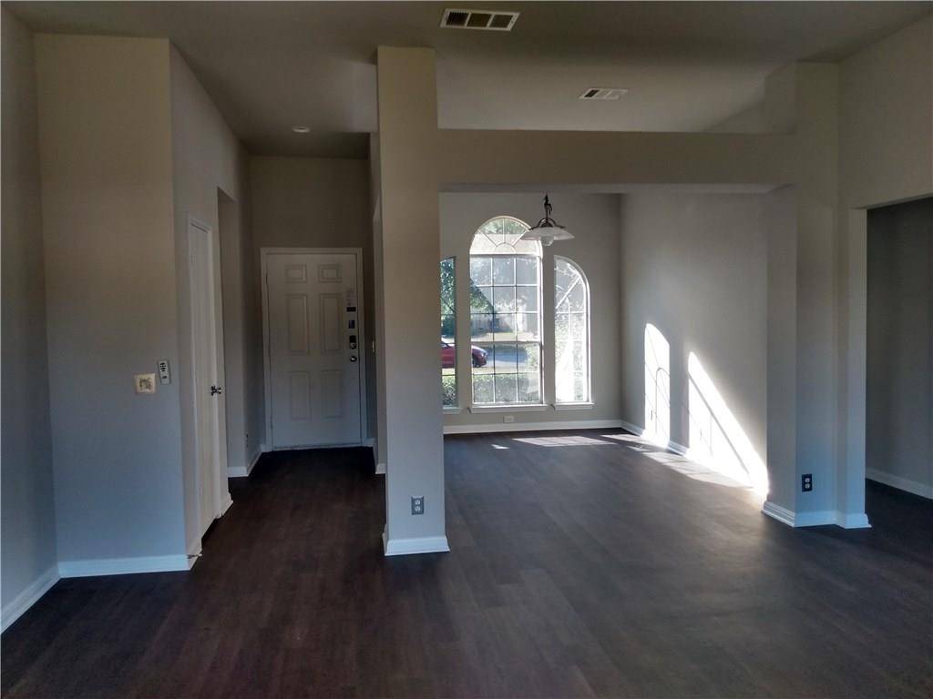 406 Ballentine CT, Hutto, TX 78634